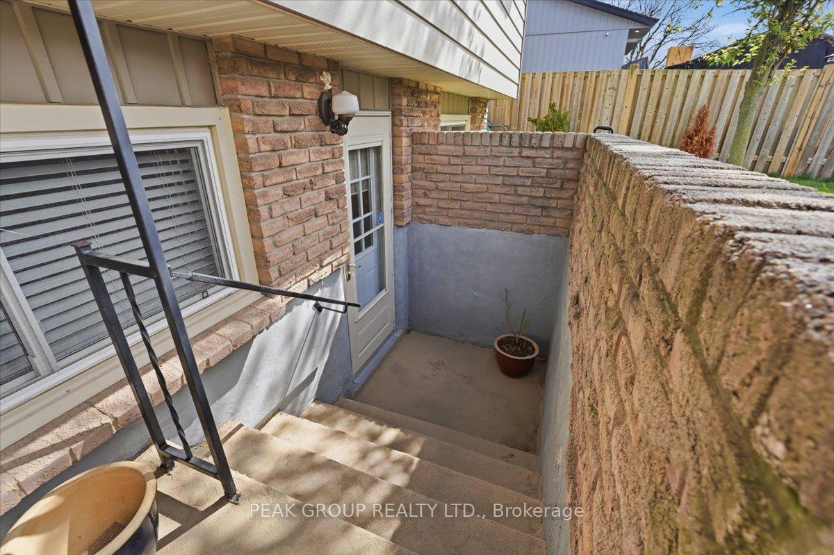 Photo 30 of 7402 Westfield Drive, Niagara Falls, Casey — HOMEH