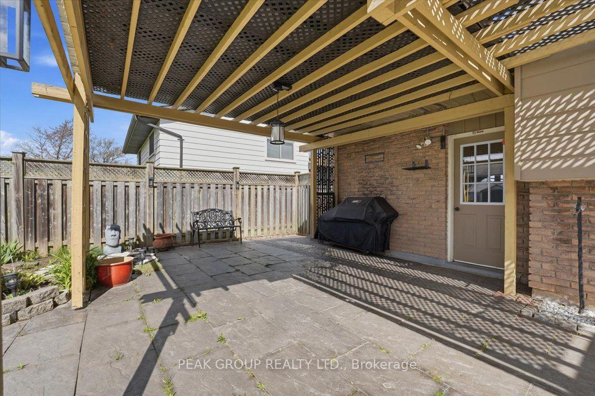 Photo 33 of 7402 Westfield Drive, Niagara Falls, Casey — HOMEH