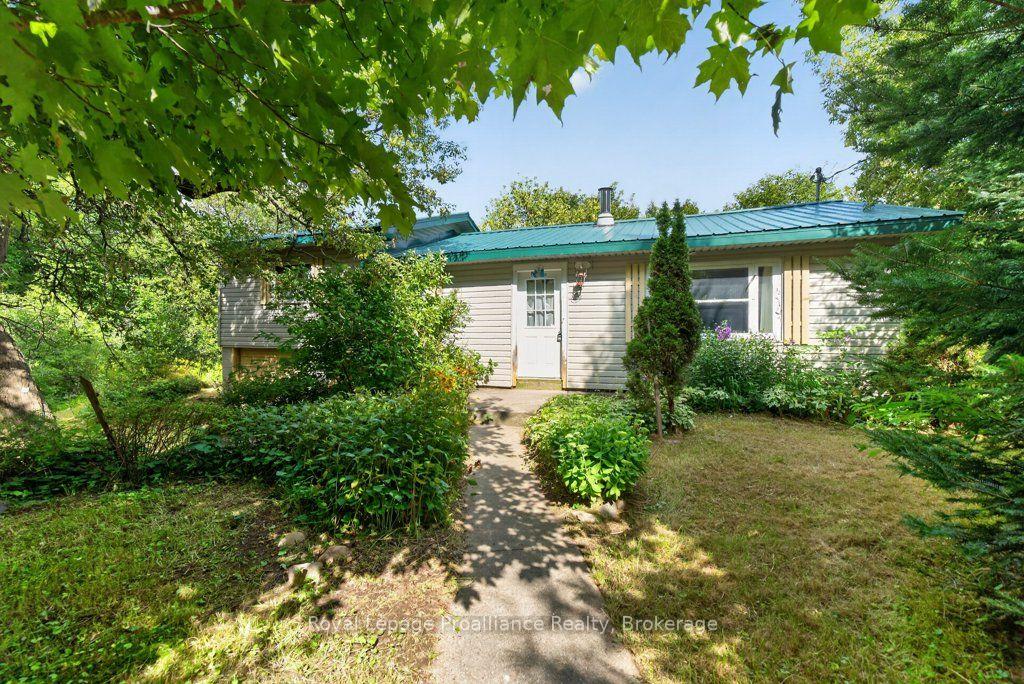 Photo 2 of 2452 Henderson Road, Frontenac, Frontenac Centre — HOMEH