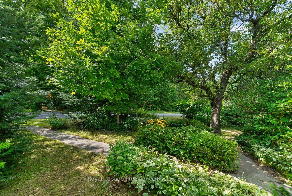 Photo 3 of 2452 Henderson Road, Frontenac, Frontenac Centre — HOMEH