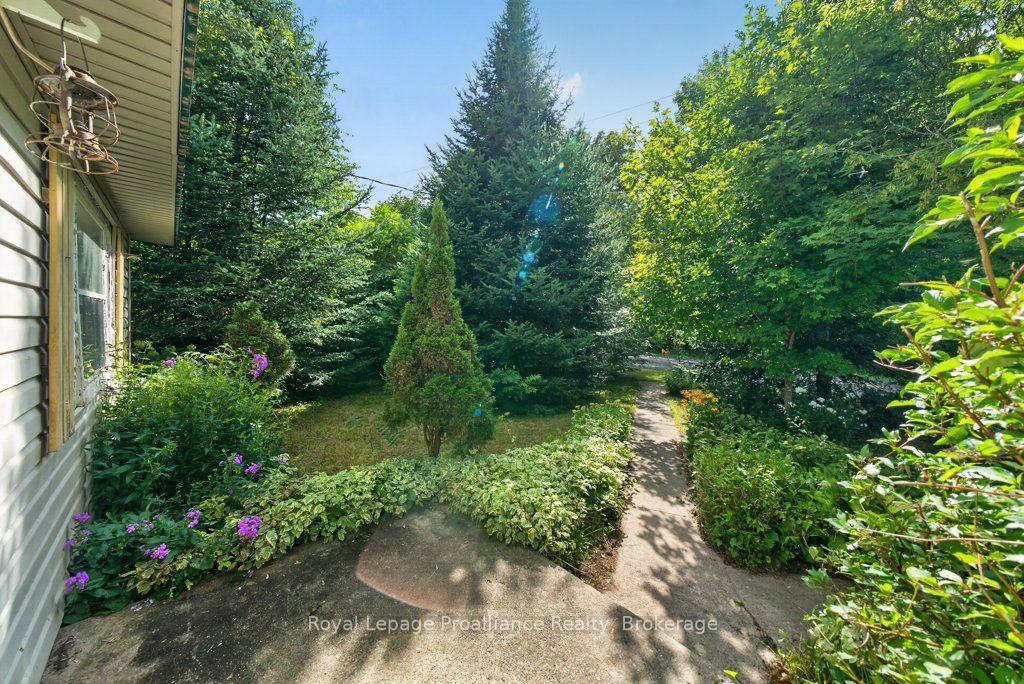 Photo 4 of 2452 Henderson Road, Frontenac, Frontenac Centre — HOMEH