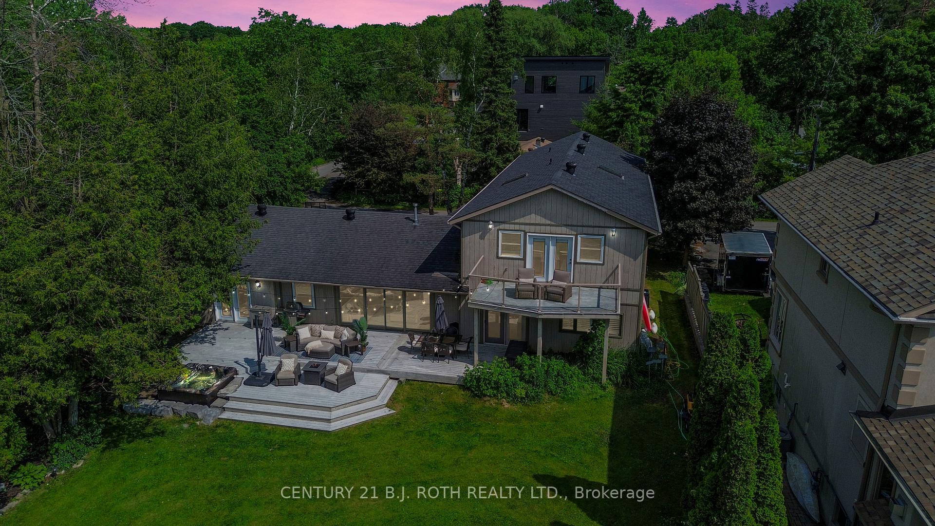 Photo 3 of 58 White Oaks Road, Barrie, South Shore — HOMEH