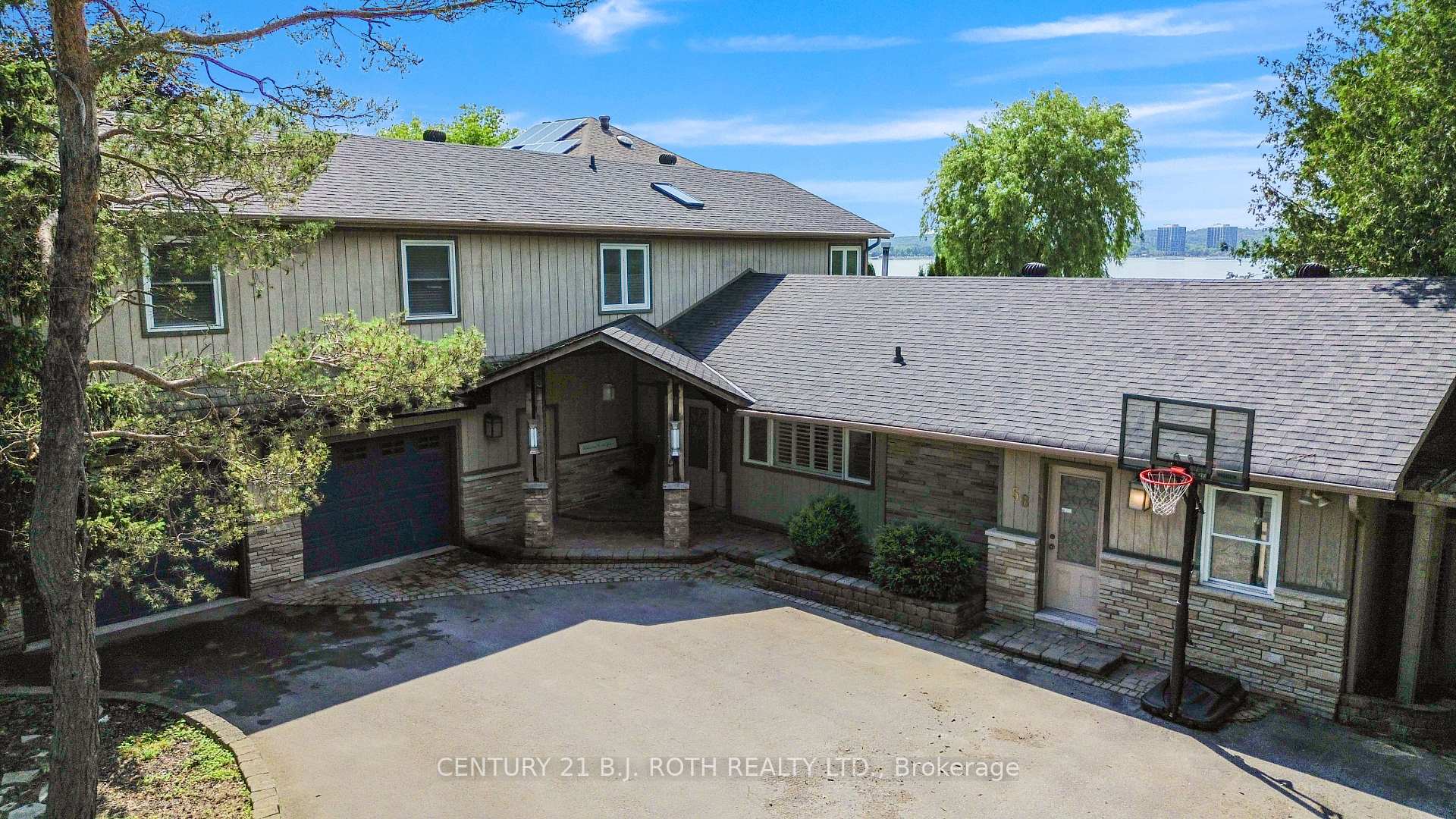 Photo 5 of 58 White Oaks Road, Barrie, South Shore — HOMEH