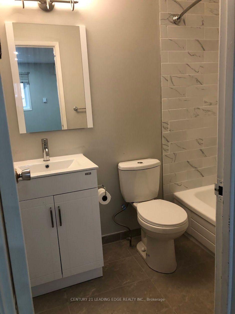 Photo 9 of Unit 1, 699 Attersley Drive, Oshawa, Pinecrest — HOMEH