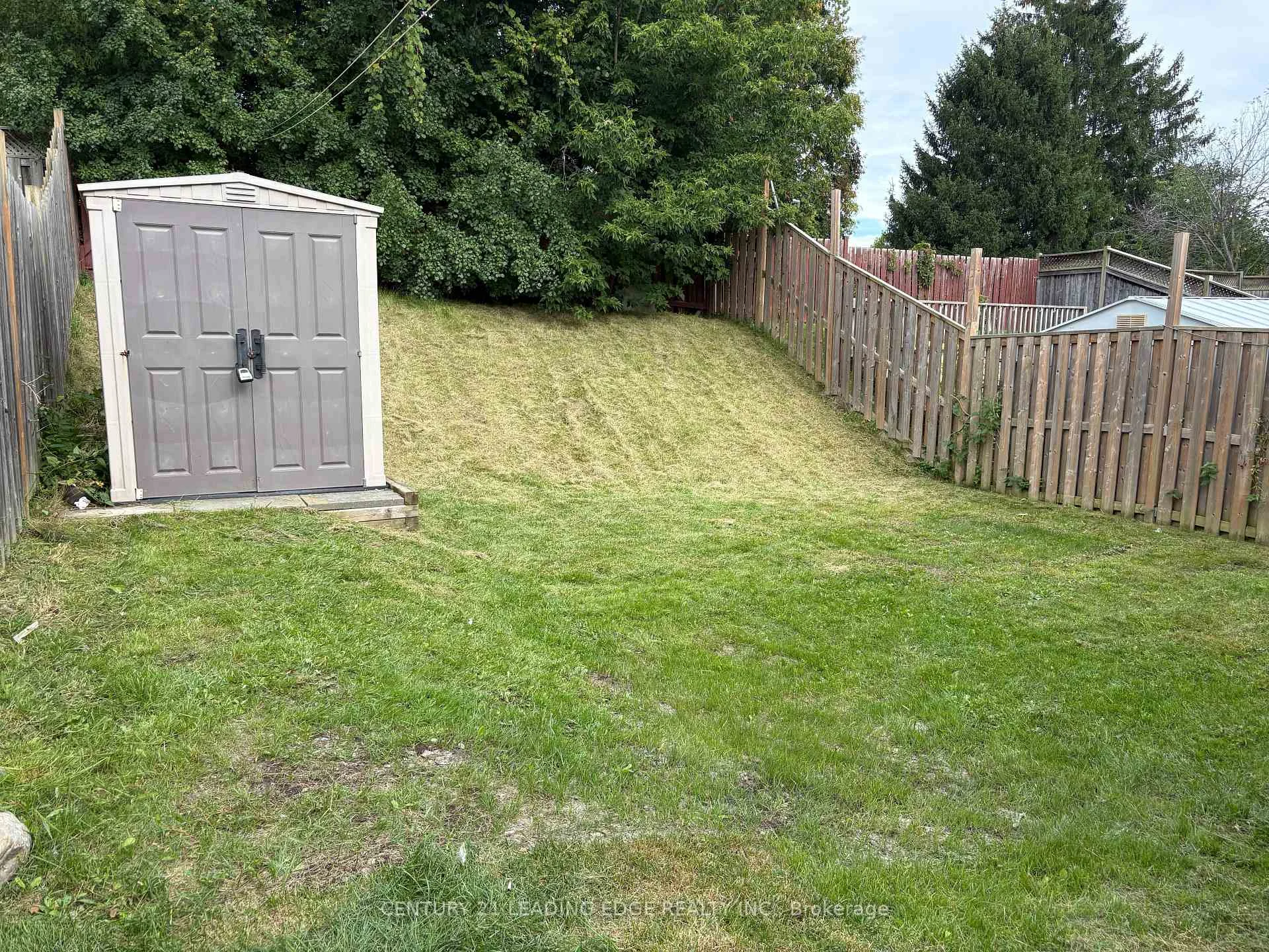 Photo 17 of Unit 1, 699 Attersley Drive, Oshawa, Pinecrest — HOMEH