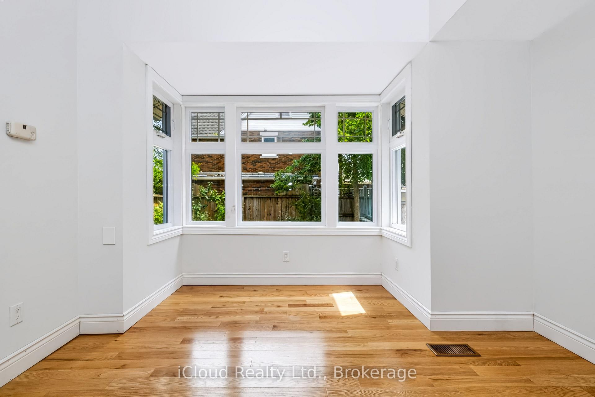 Photo 10 of 654 Duke Street, Cambridge, Preston South — HOMEH