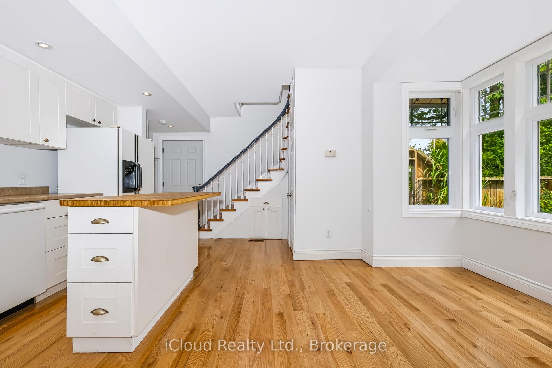 Photo 12 of 654 Duke Street, Cambridge, Preston South — HOMEH