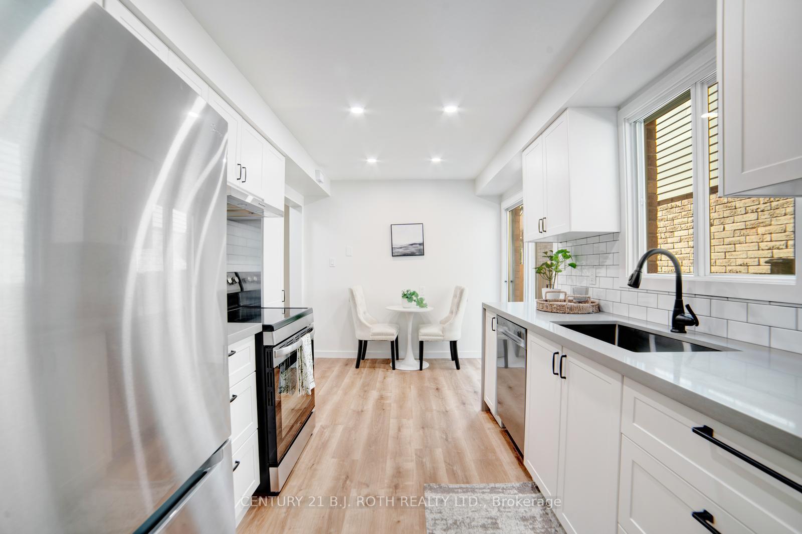 Photo 9 of 56 Sproule Drive, Brampton, Downtown Brampton — HOMEH