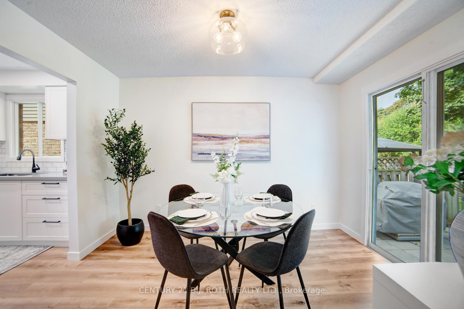 Photo 11 of 56 Sproule Drive, Brampton, Downtown Brampton — HOMEH