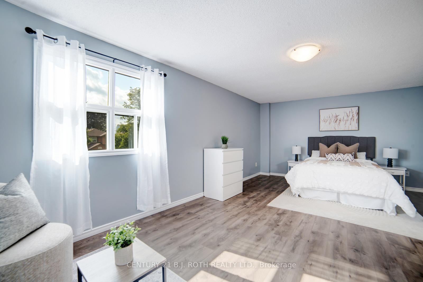 Photo 23 of 56 Sproule Drive, Brampton, Downtown Brampton — HOMEH