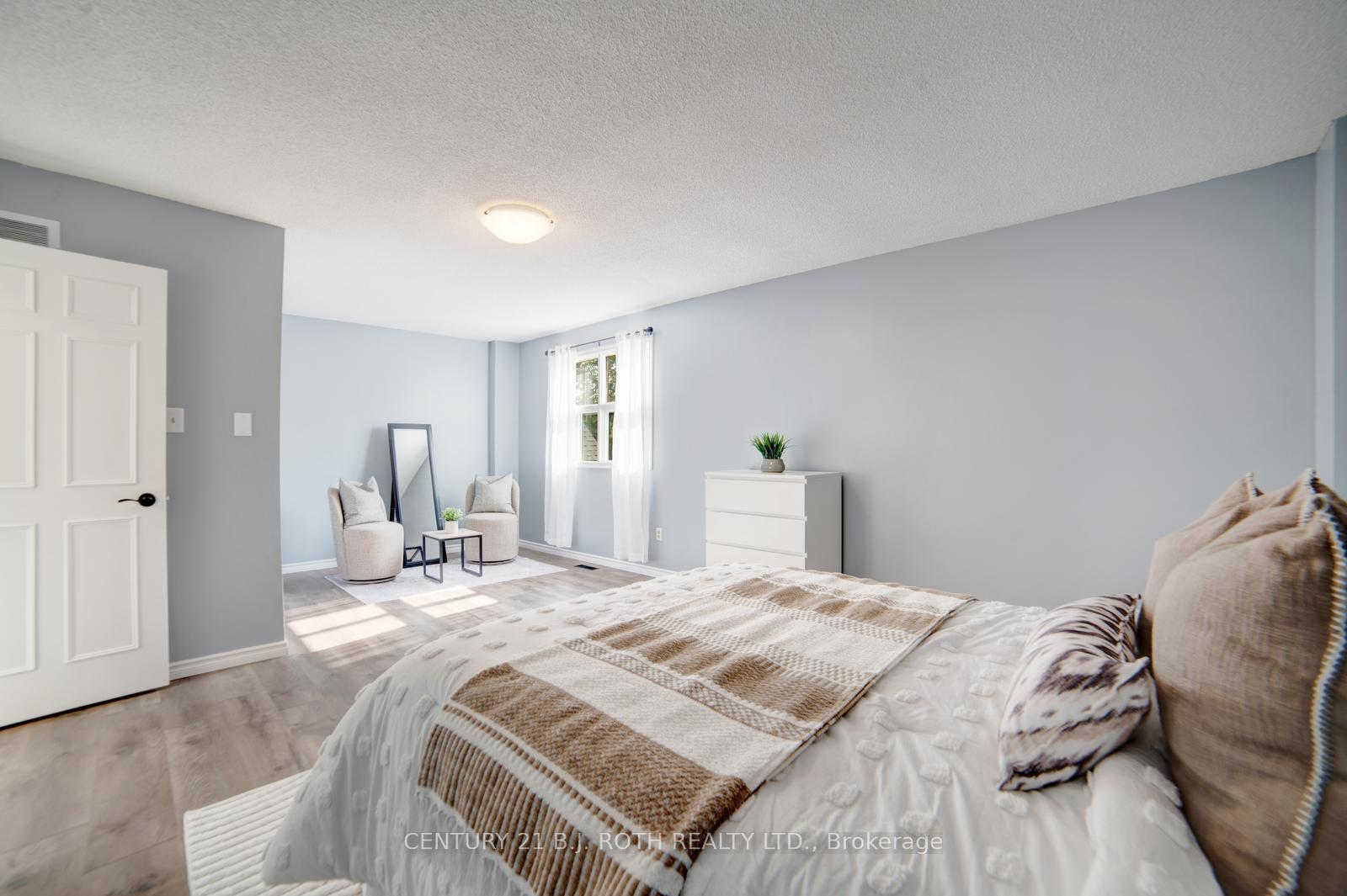Photo 24 of 56 Sproule Drive, Brampton, Downtown Brampton — HOMEH
