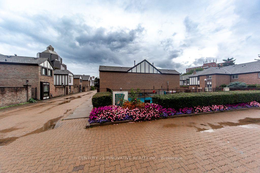 Photo 2 of Unit 52, 2 Dailing Gate NE, Scarborough, Malvern — HOMEH