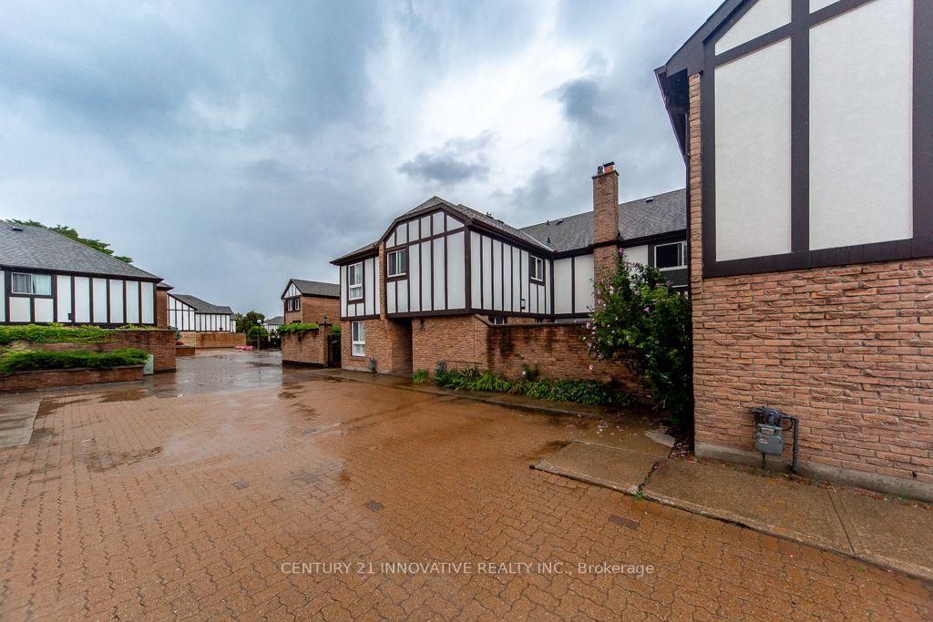 Photo 6 of Unit 52, 2 Dailing Gate NE, Scarborough, Malvern — HOMEH