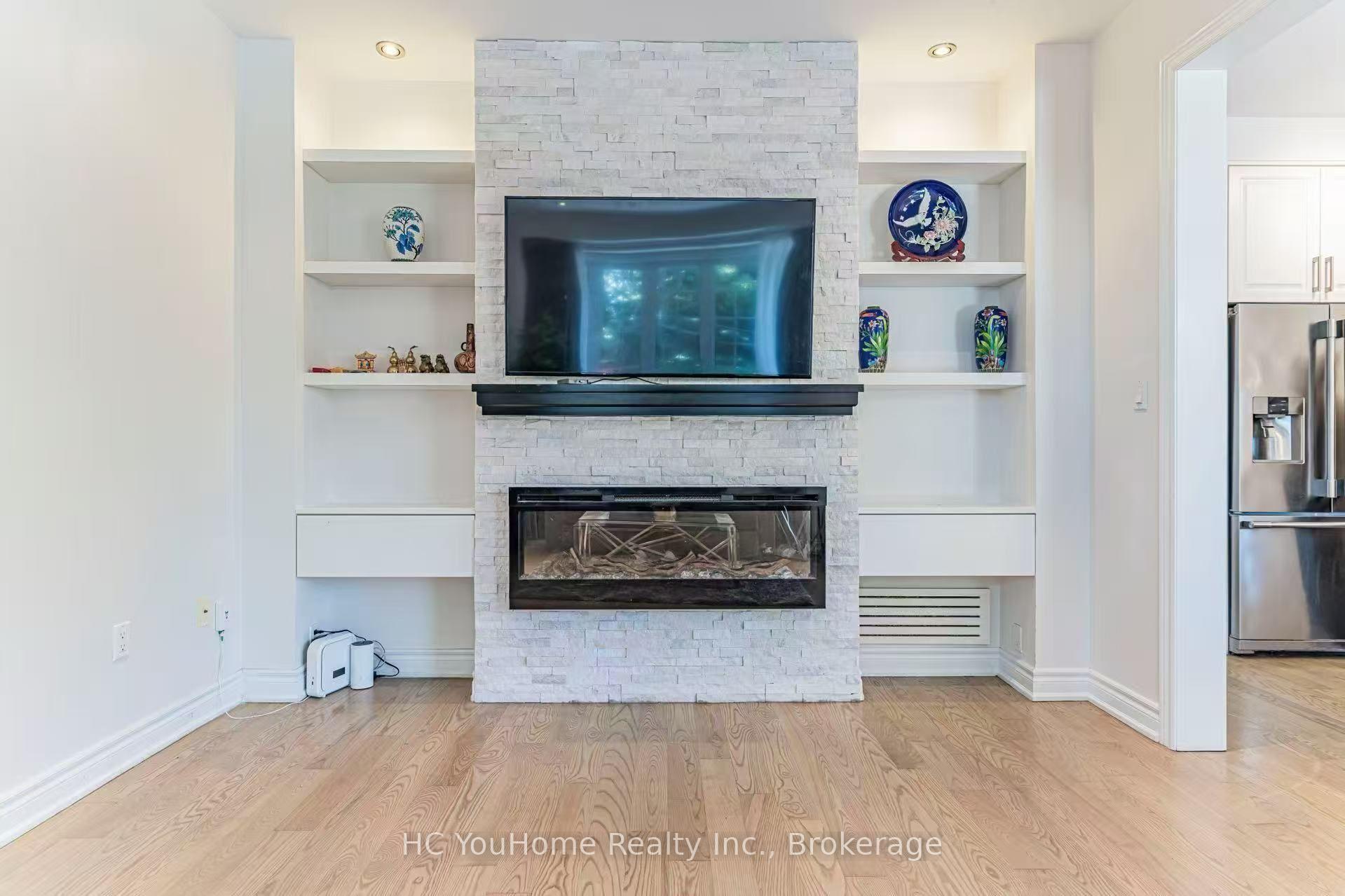 Photo 14 of 37 Shell Court, Richmond Hill, Rouge Woods — HOMEH