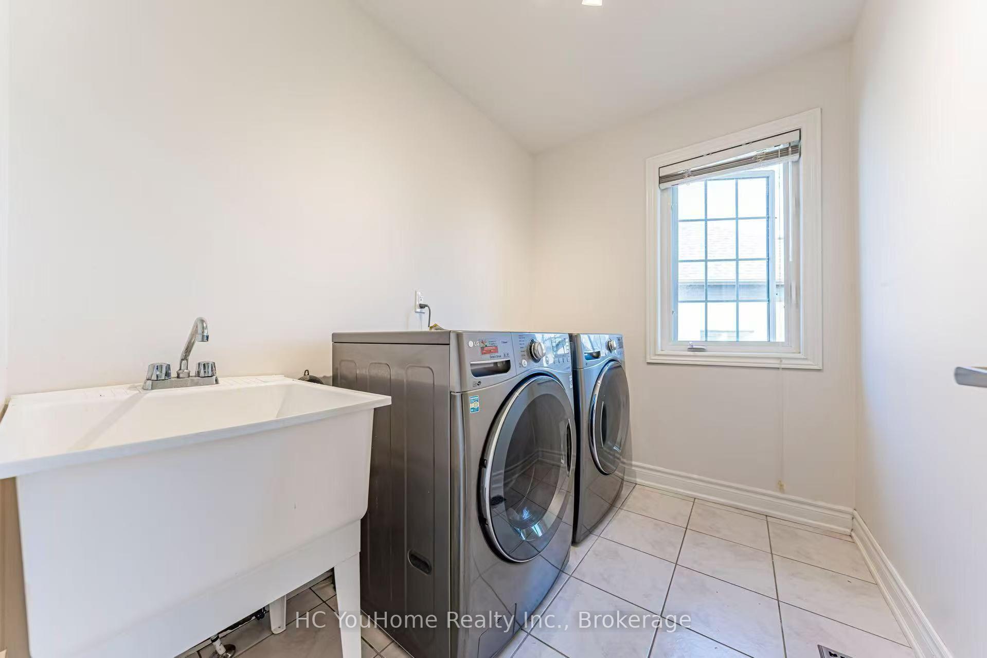 Photo 16 of 37 Shell Court, Richmond Hill, Rouge Woods — HOMEH