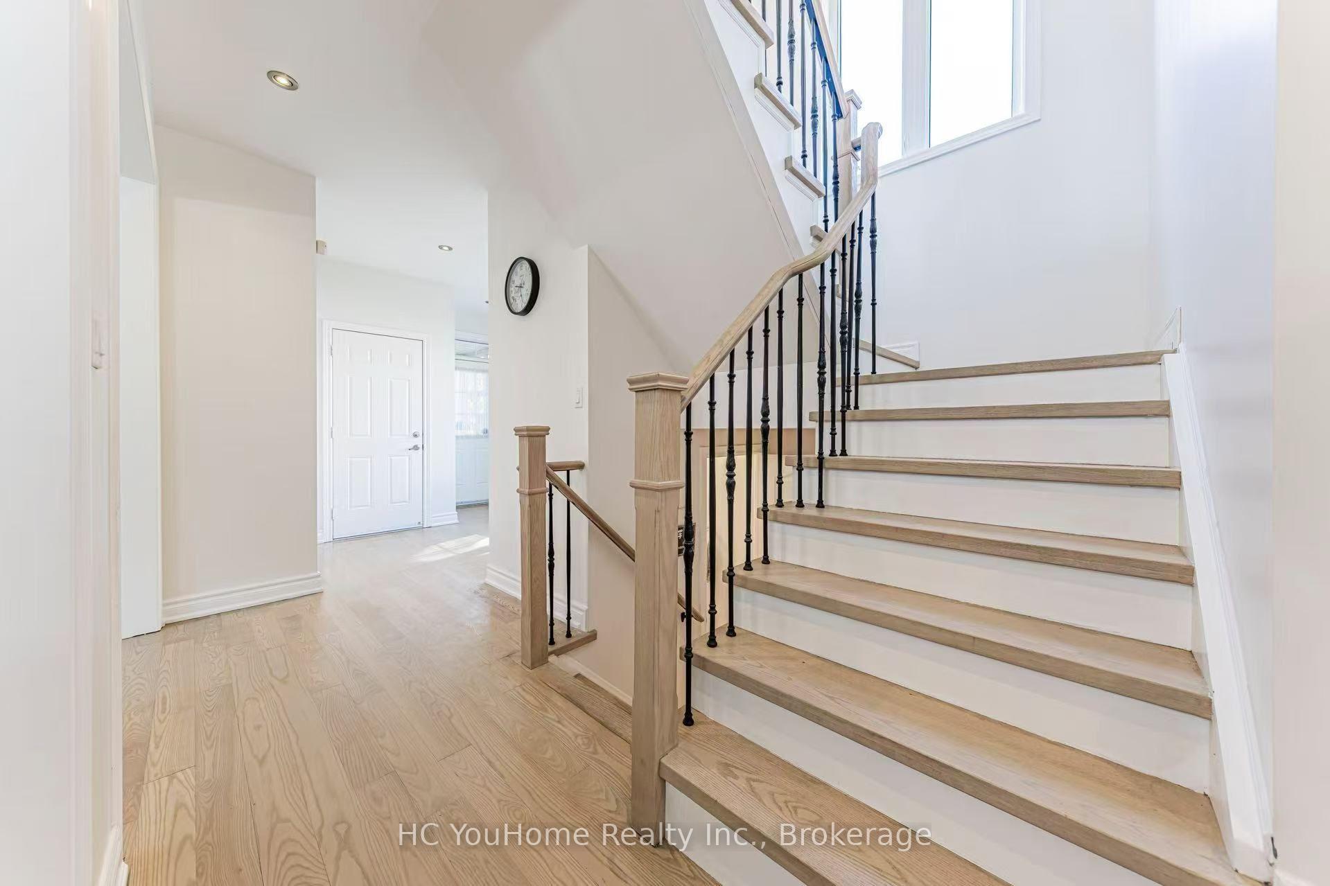 Photo 17 of 37 Shell Court, Richmond Hill, Rouge Woods — HOMEH