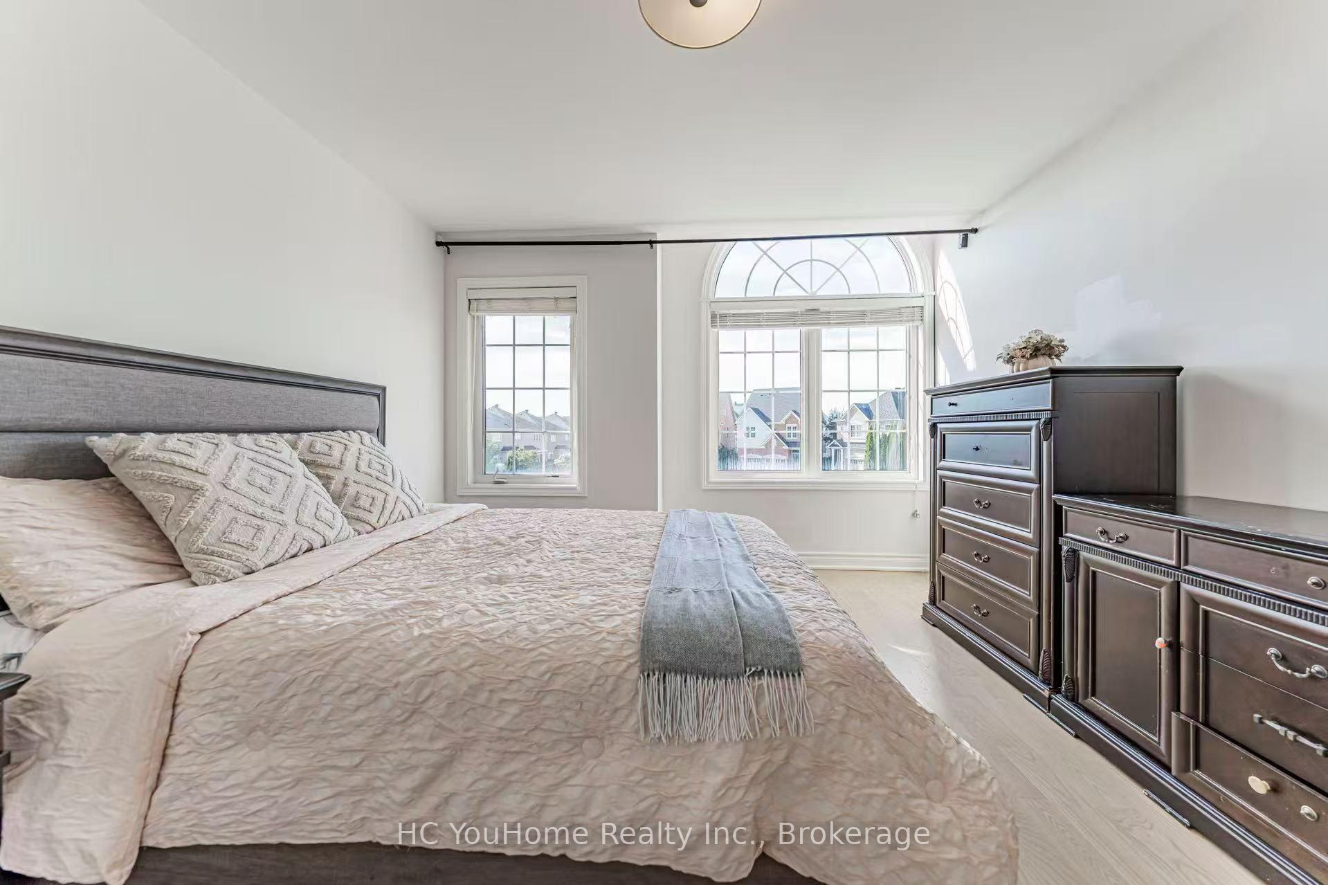Photo 25 of 37 Shell Court, Richmond Hill, Rouge Woods — HOMEH