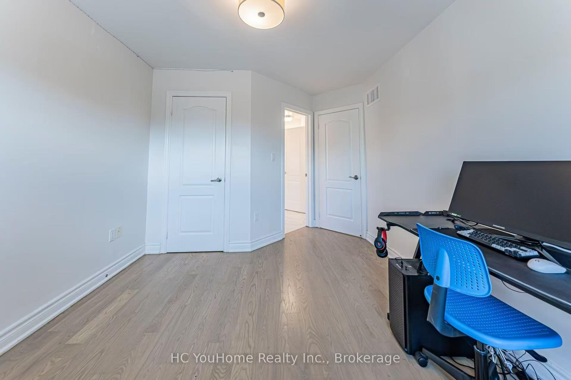 Photo 31 of 37 Shell Court, Richmond Hill, Rouge Woods — HOMEH