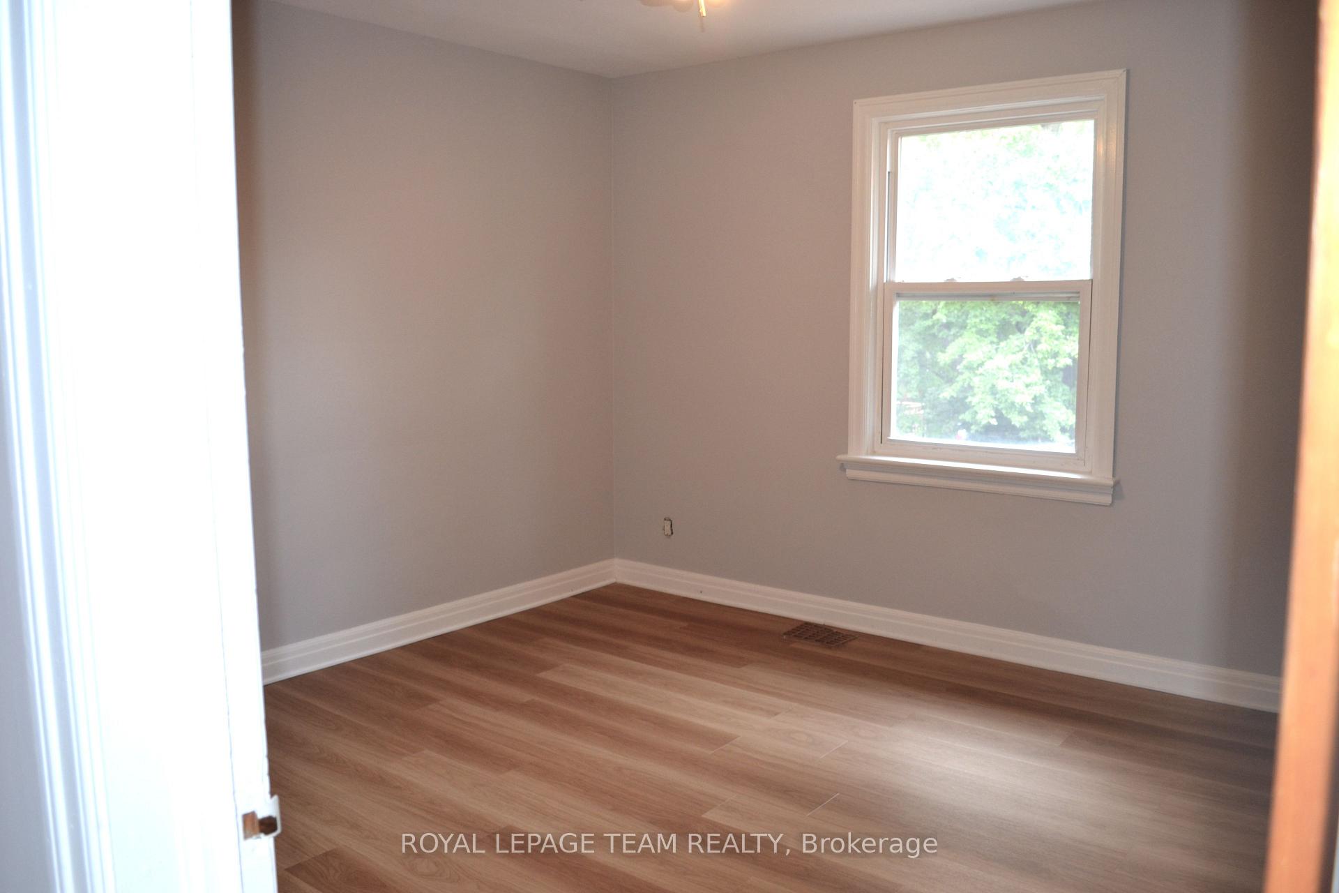 Photo 7 of Unit 2, 516 Athlone Avenue, Ottawa, Westboro/Hampton Park — HOMEH