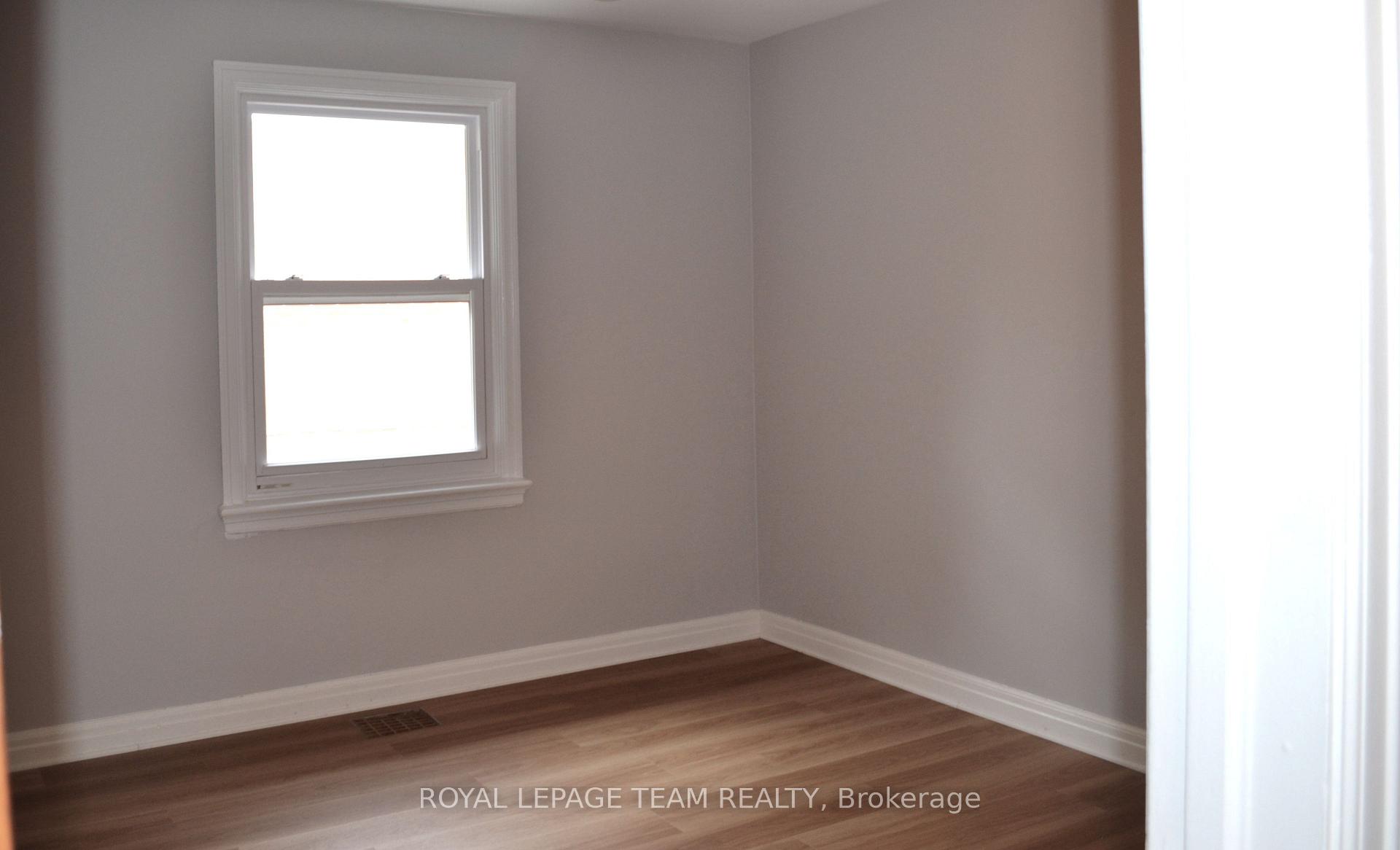 Photo 8 of Unit 2, 516 Athlone Avenue, Ottawa, Westboro/Hampton Park — HOMEH