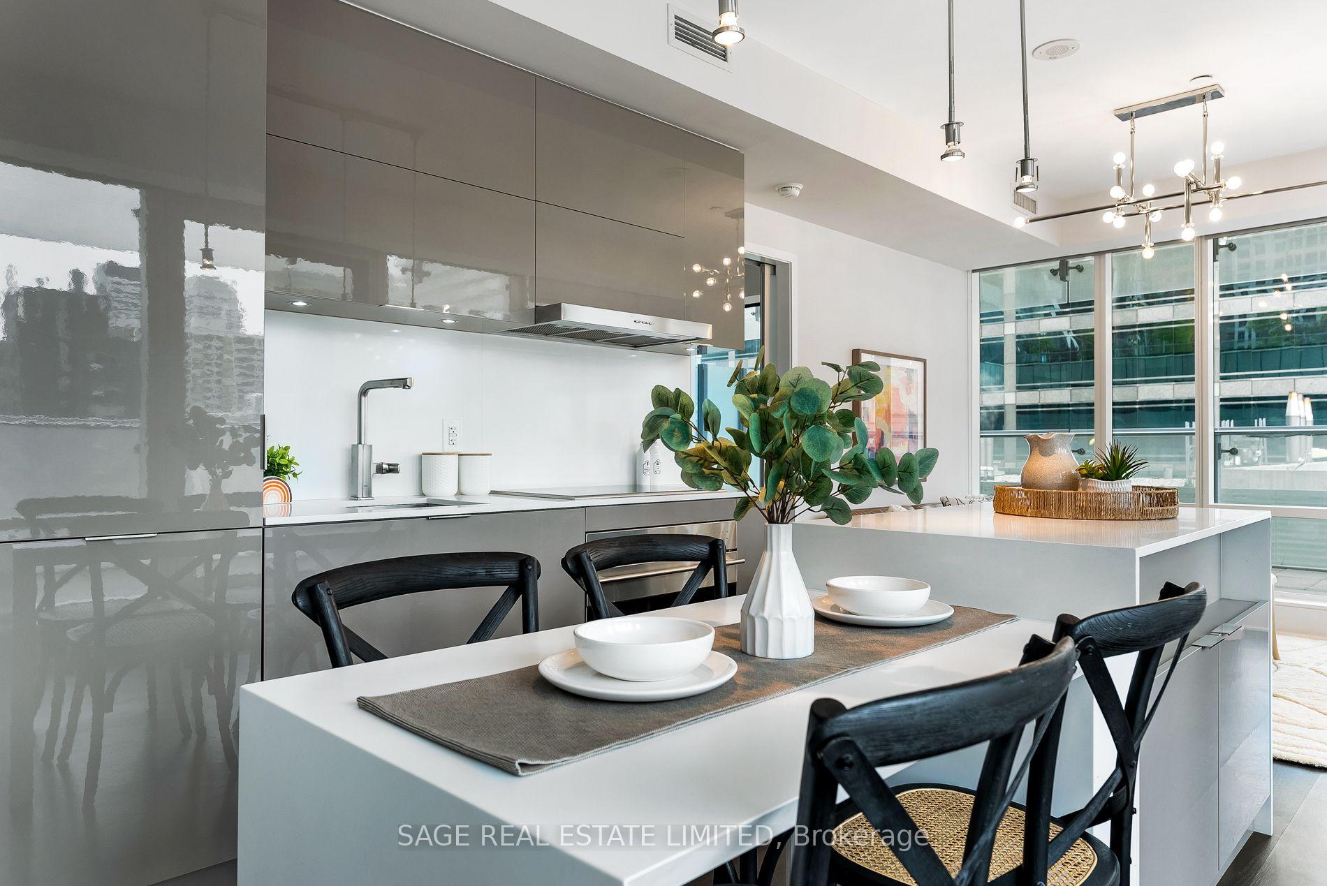 Photo 7 of Unit 510, 1 Bloor Street E, Toronto, Church-Yonge Corridor — HOMEH