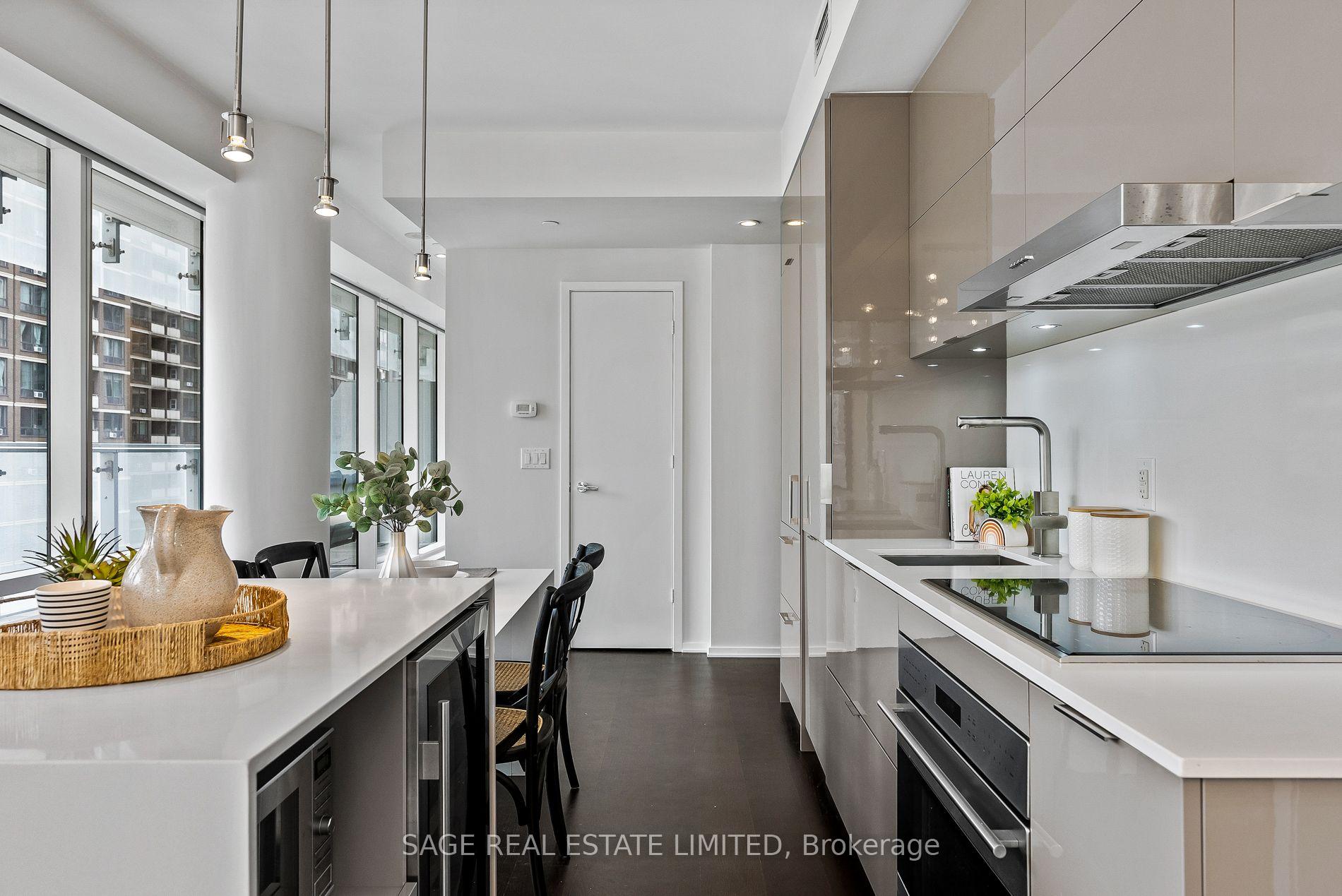 Photo 9 of Unit 510, 1 Bloor Street E, Toronto, Church-Yonge Corridor — HOMEH