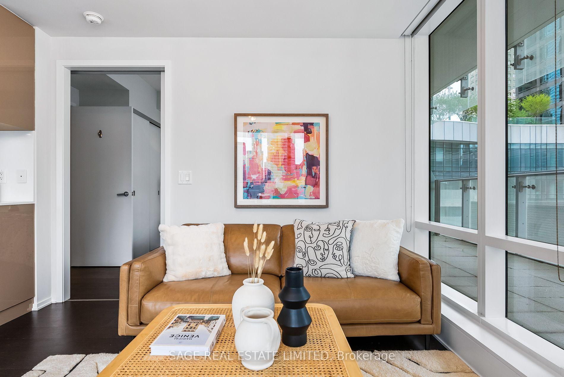 Photo 10 of Unit 510, 1 Bloor Street E, Toronto, Church-Yonge Corridor — HOMEH