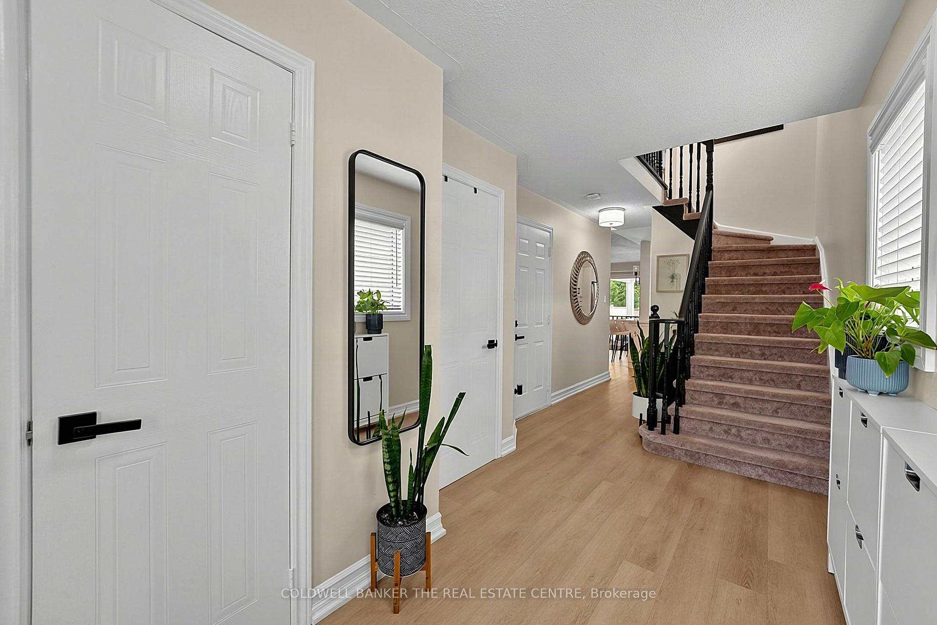 Photo 6 of 77 Cunningham Drive, Barrie, Ardagh — HOMEH