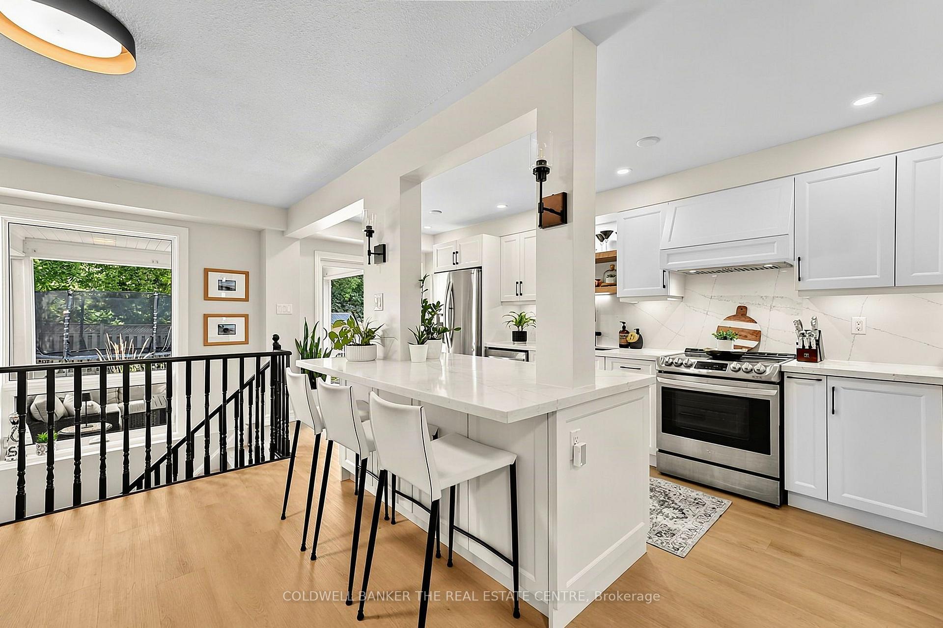 Photo 9 of 77 Cunningham Drive, Barrie, Ardagh — HOMEH