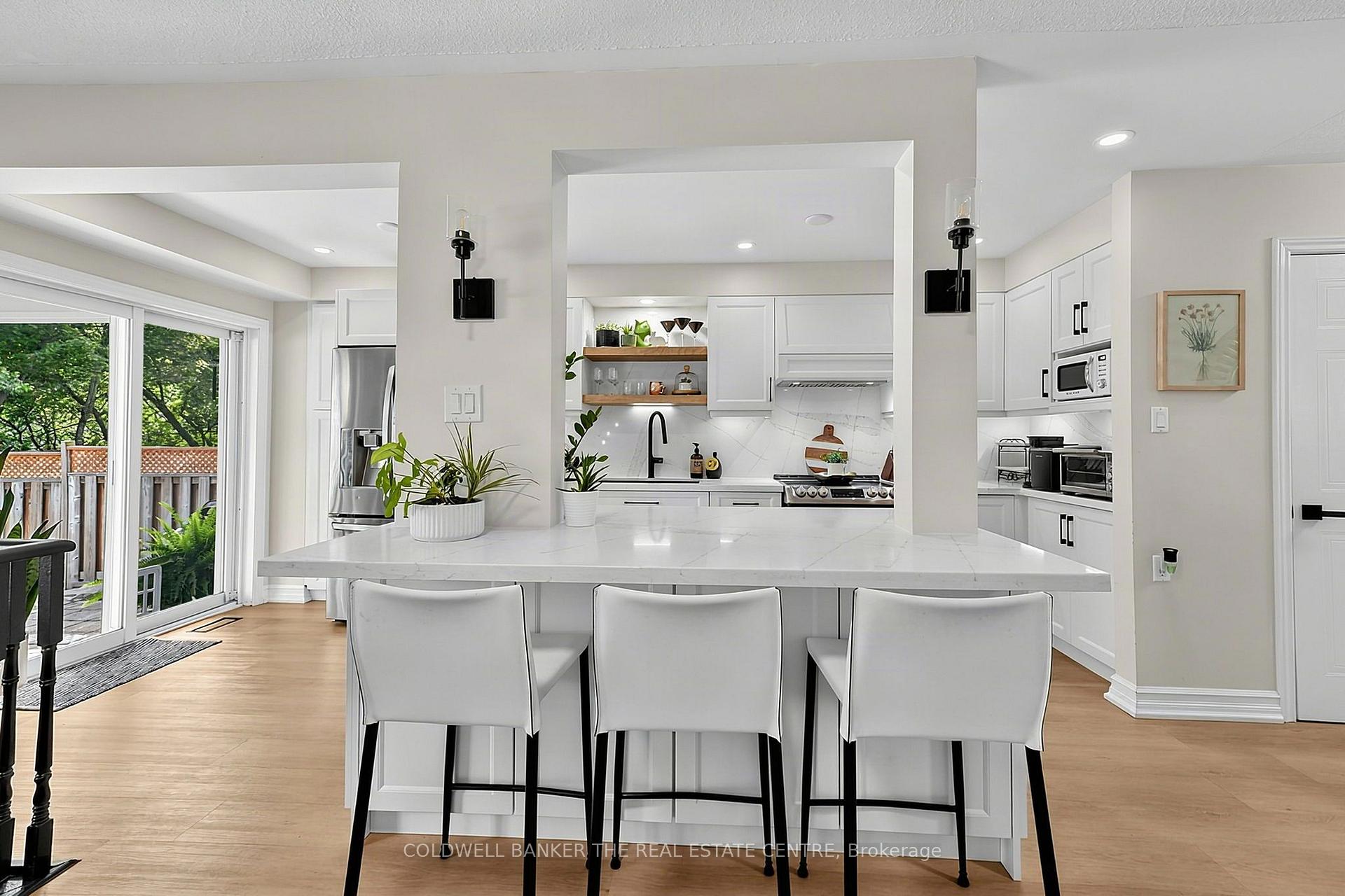 Photo 10 of 77 Cunningham Drive, Barrie, Ardagh — HOMEH
