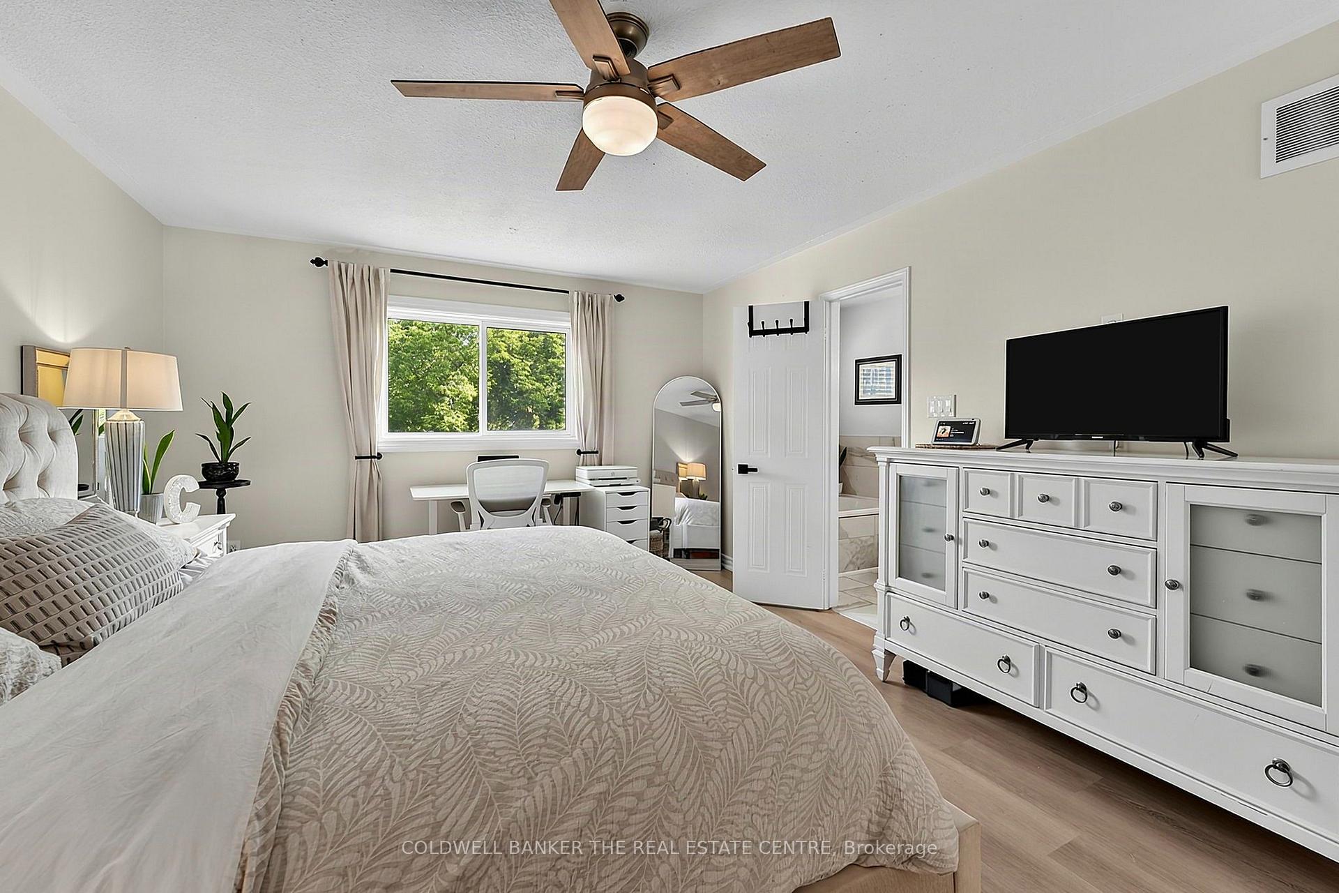 Photo 18 of 77 Cunningham Drive, Barrie, Ardagh — HOMEH