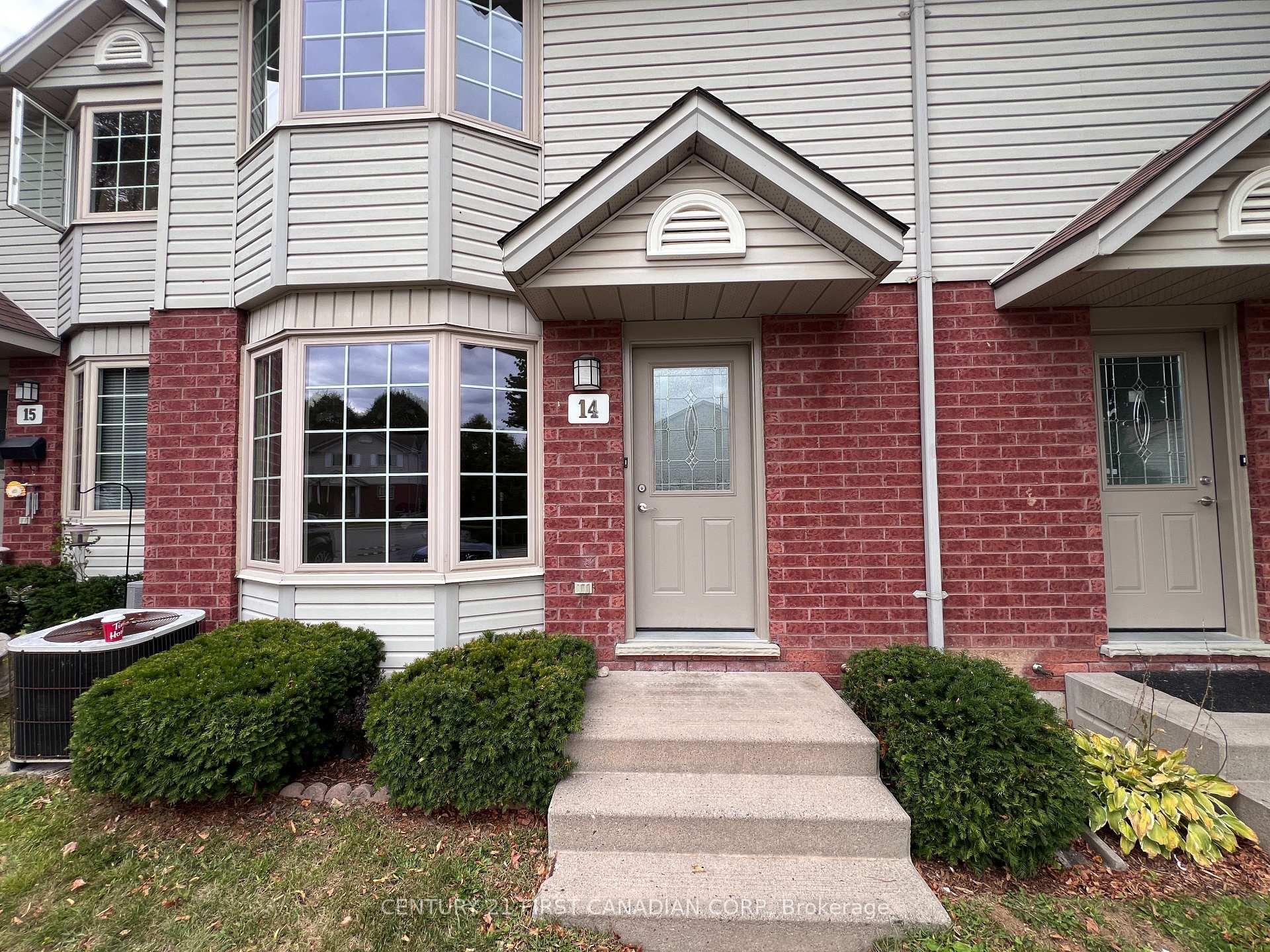 Front of Unit 14, 70 Chapman Court