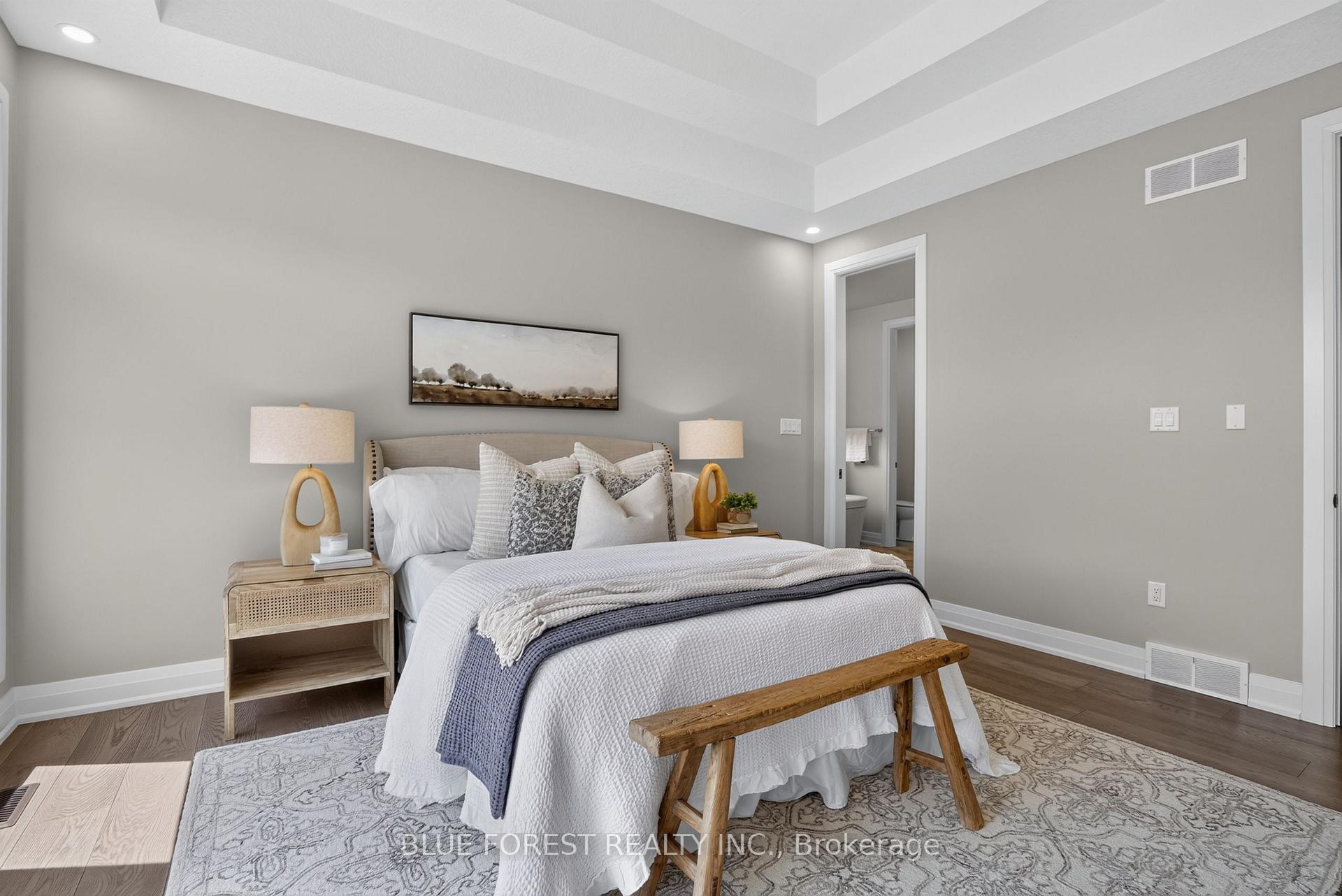 Photo 15 of 424 Warner Terrace, London, North R — HOMEH