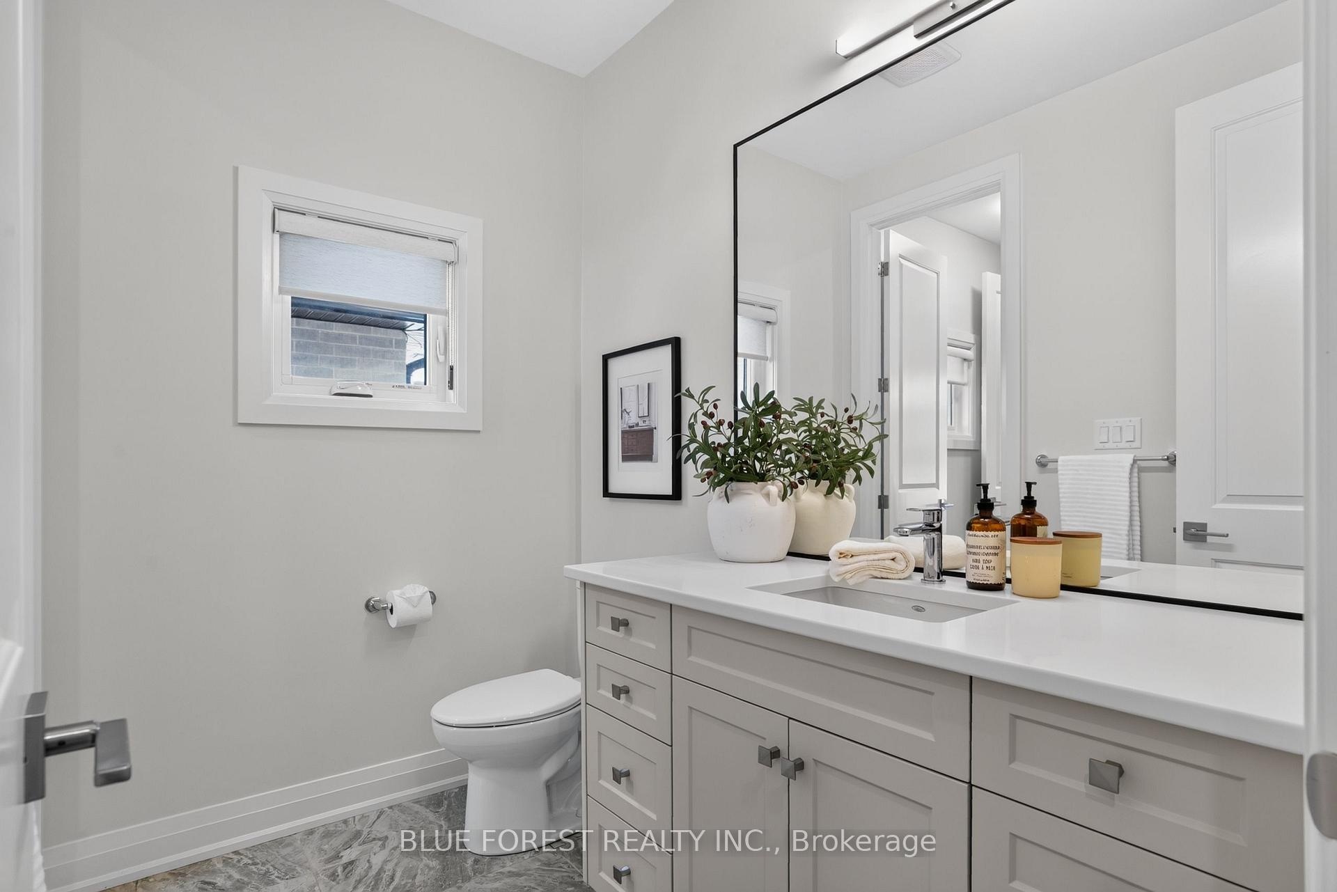 Photo 22 of 424 Warner Terrace, London, North R — HOMEH