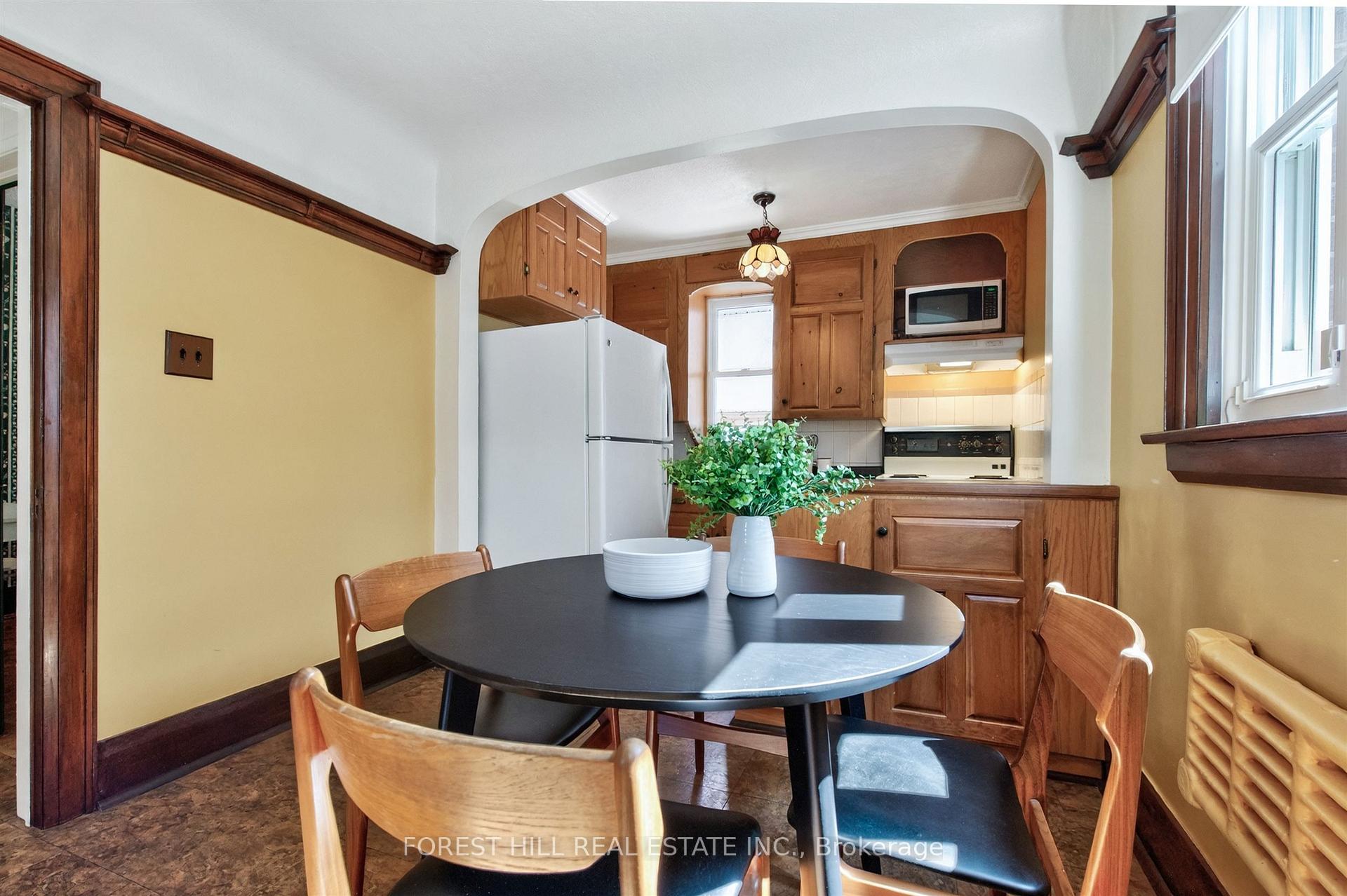 Photo 14 of 11 Yarrow Road, Toronto, Keelesdale-Eglinton West — HOMEH