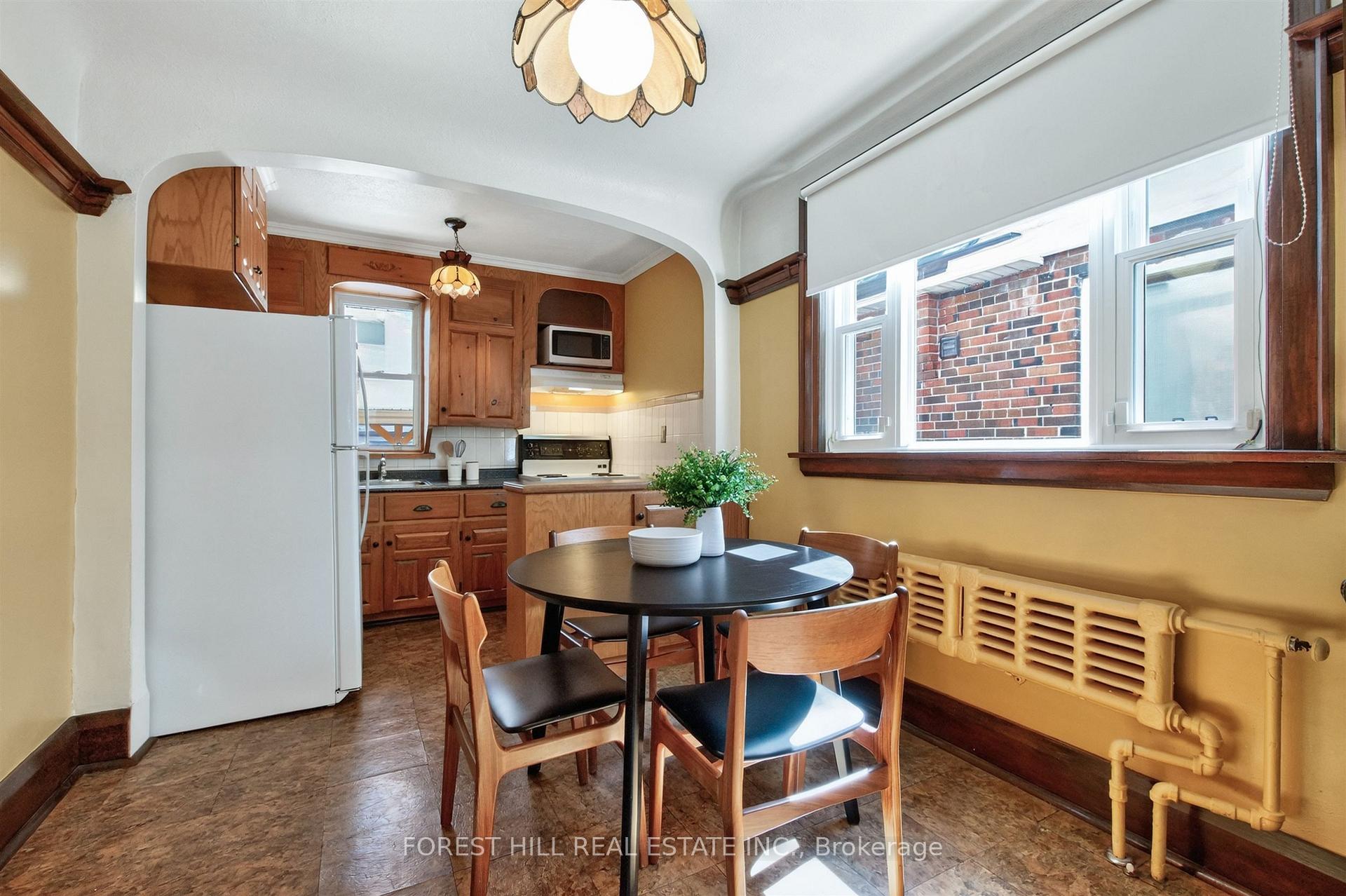 Photo 15 of 11 Yarrow Road, Toronto, Keelesdale-Eglinton West — HOMEH