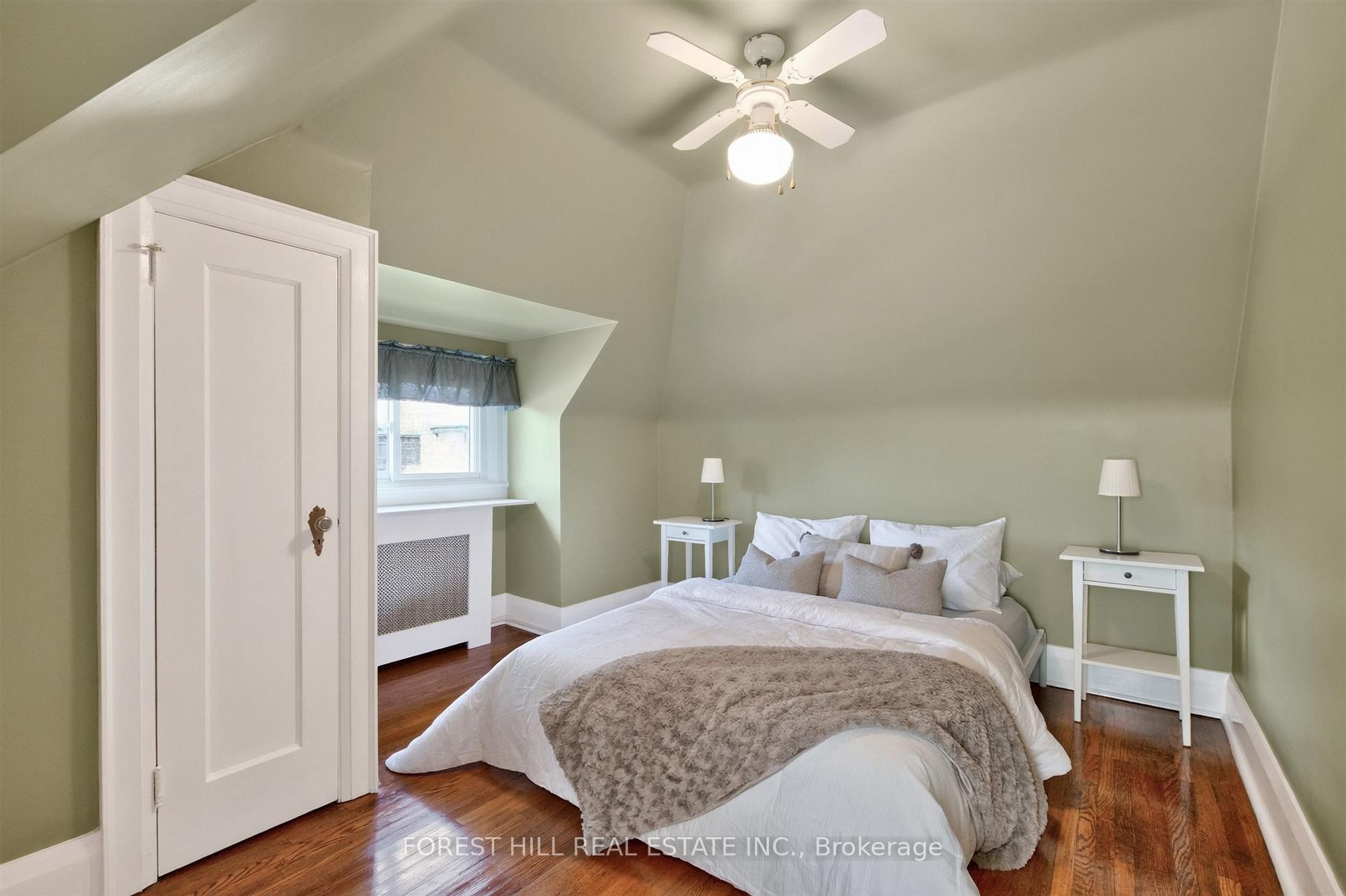 Photo 20 of 11 Yarrow Road, Toronto, Keelesdale-Eglinton West — HOMEH