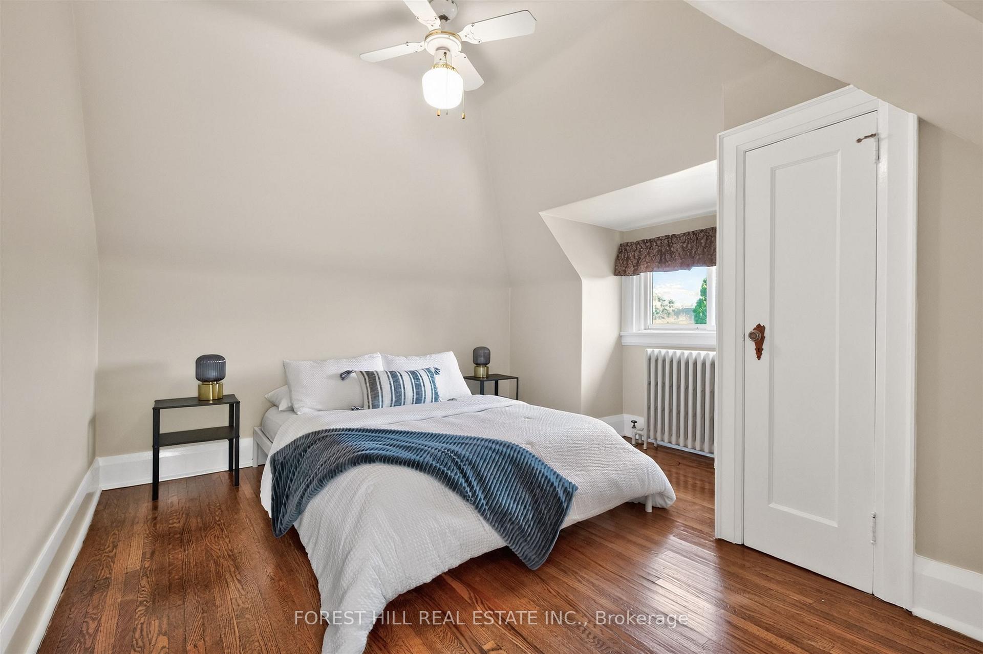 Photo 23 of 11 Yarrow Road, Toronto, Keelesdale-Eglinton West — HOMEH