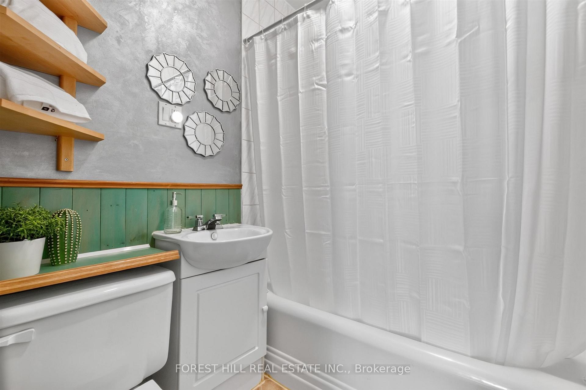 Photo 26 of 11 Yarrow Road, Toronto, Keelesdale-Eglinton West — HOMEH