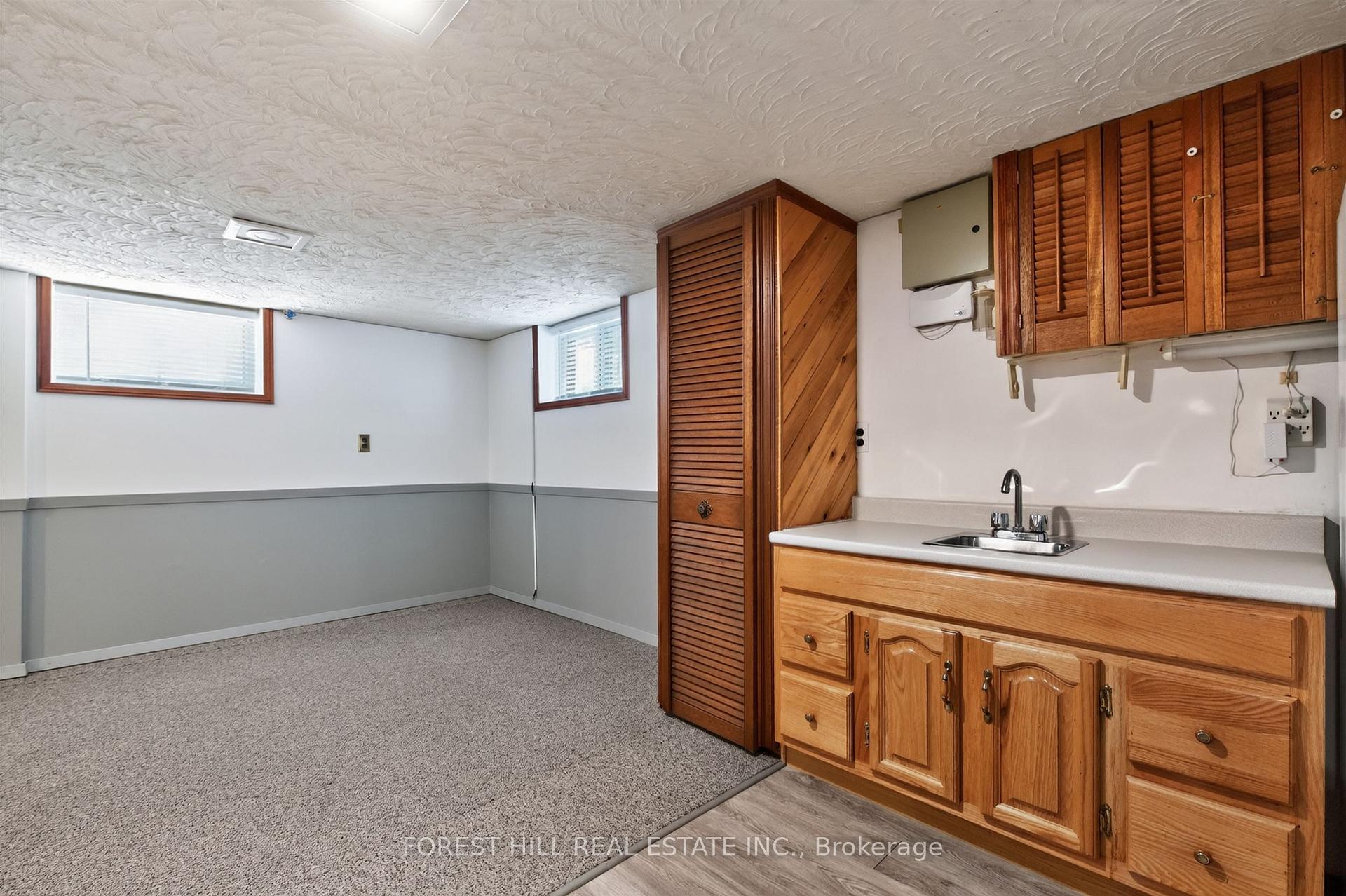 Photo 28 of 11 Yarrow Road, Toronto, Keelesdale-Eglinton West — HOMEH