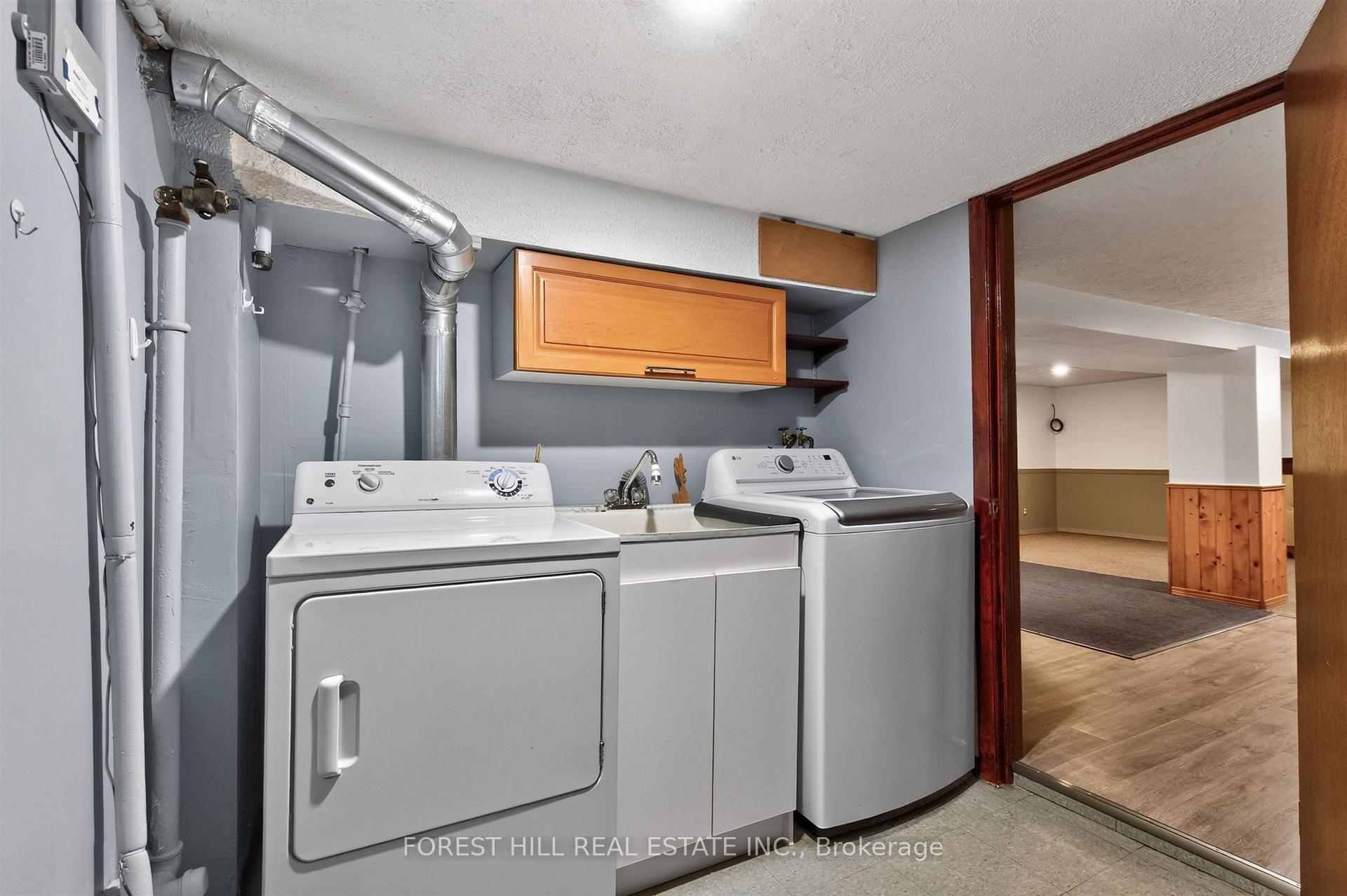 Photo 33 of 11 Yarrow Road, Toronto, Keelesdale-Eglinton West — HOMEH