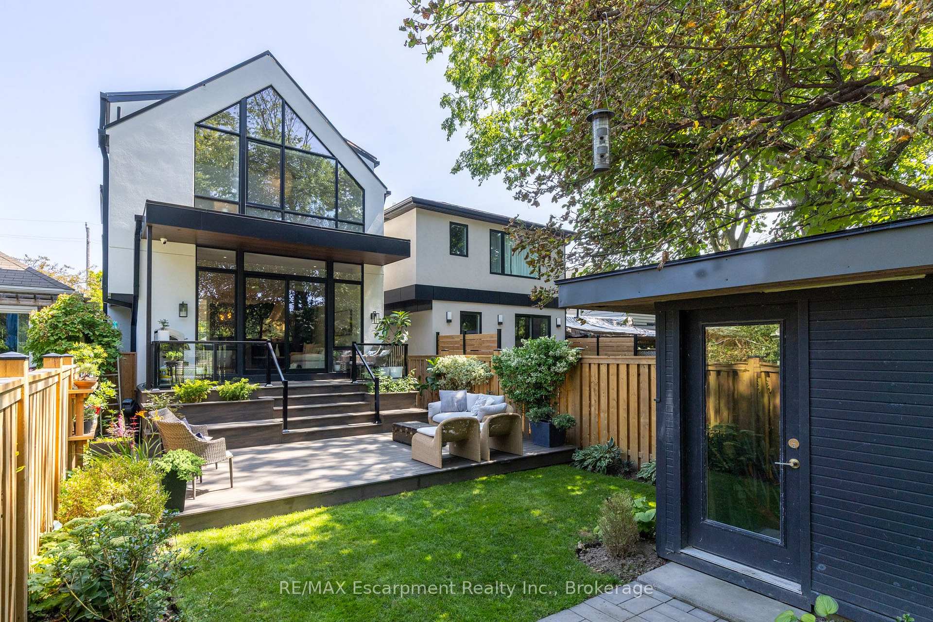 Photo 4 of 44 Thirteenth Street, Etobicoke, New Toronto — HOMEH
