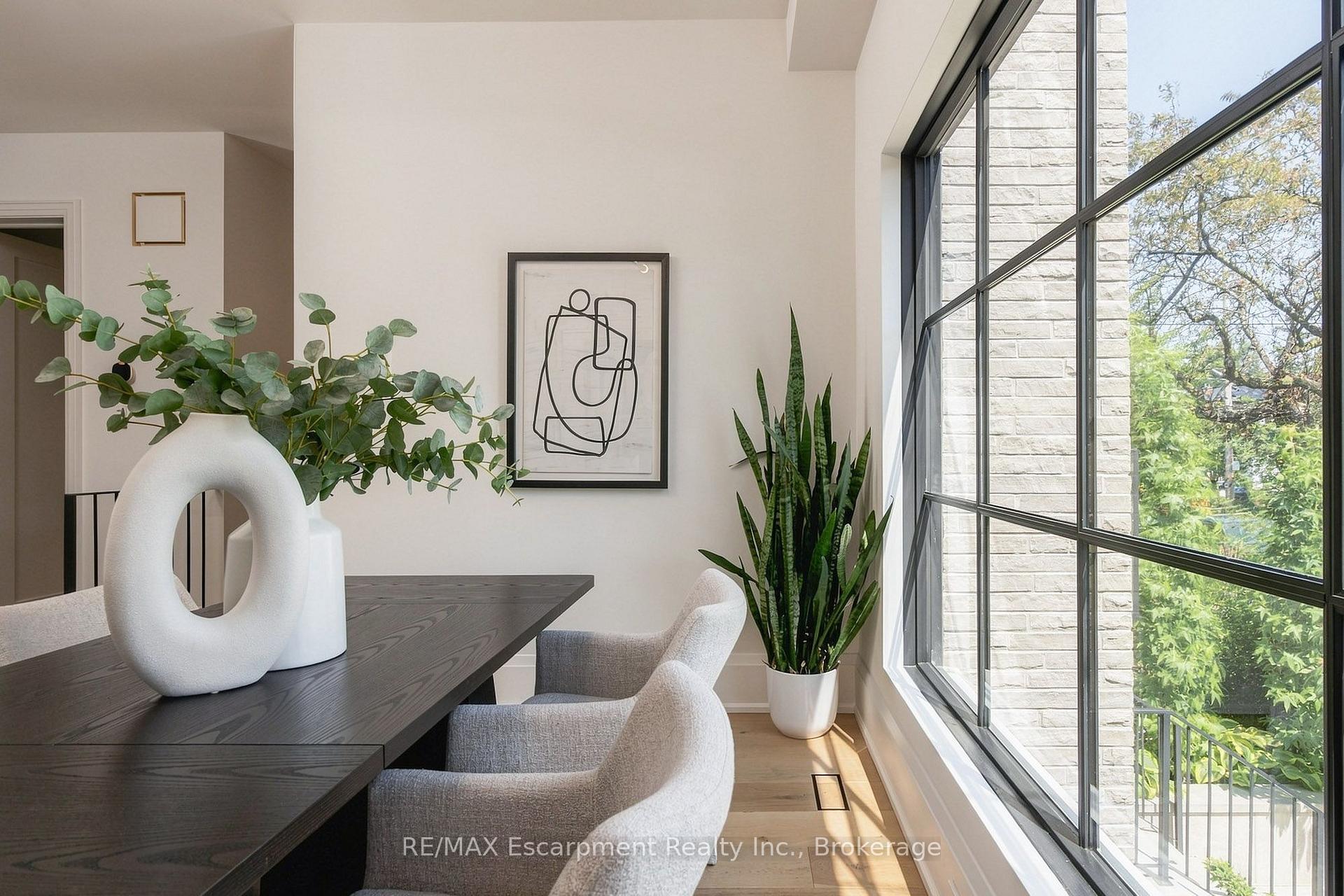 Photo 17 of 44 Thirteenth Street, Etobicoke, New Toronto — HOMEH