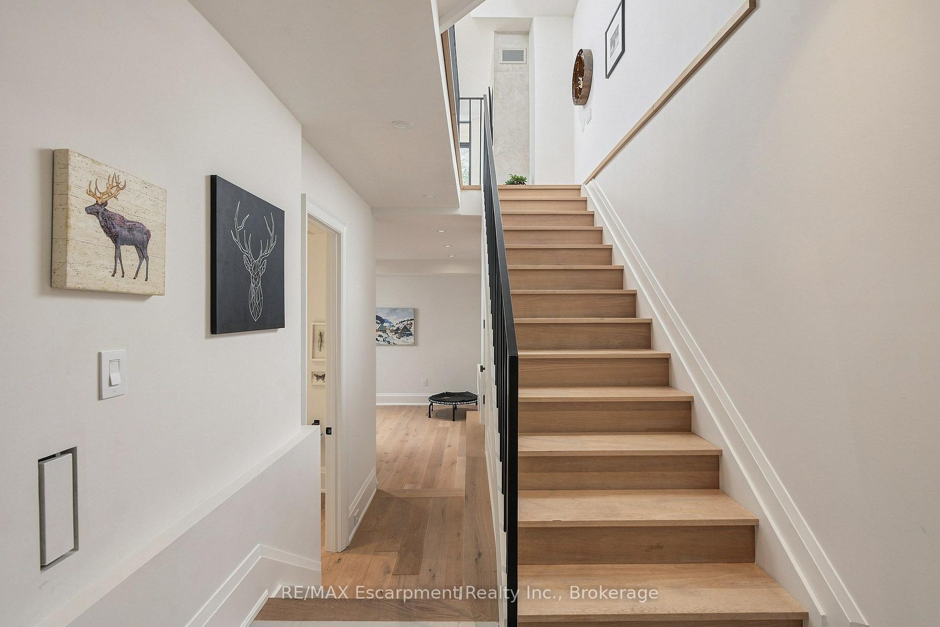Photo 34 of 44 Thirteenth Street, Etobicoke, New Toronto — HOMEH