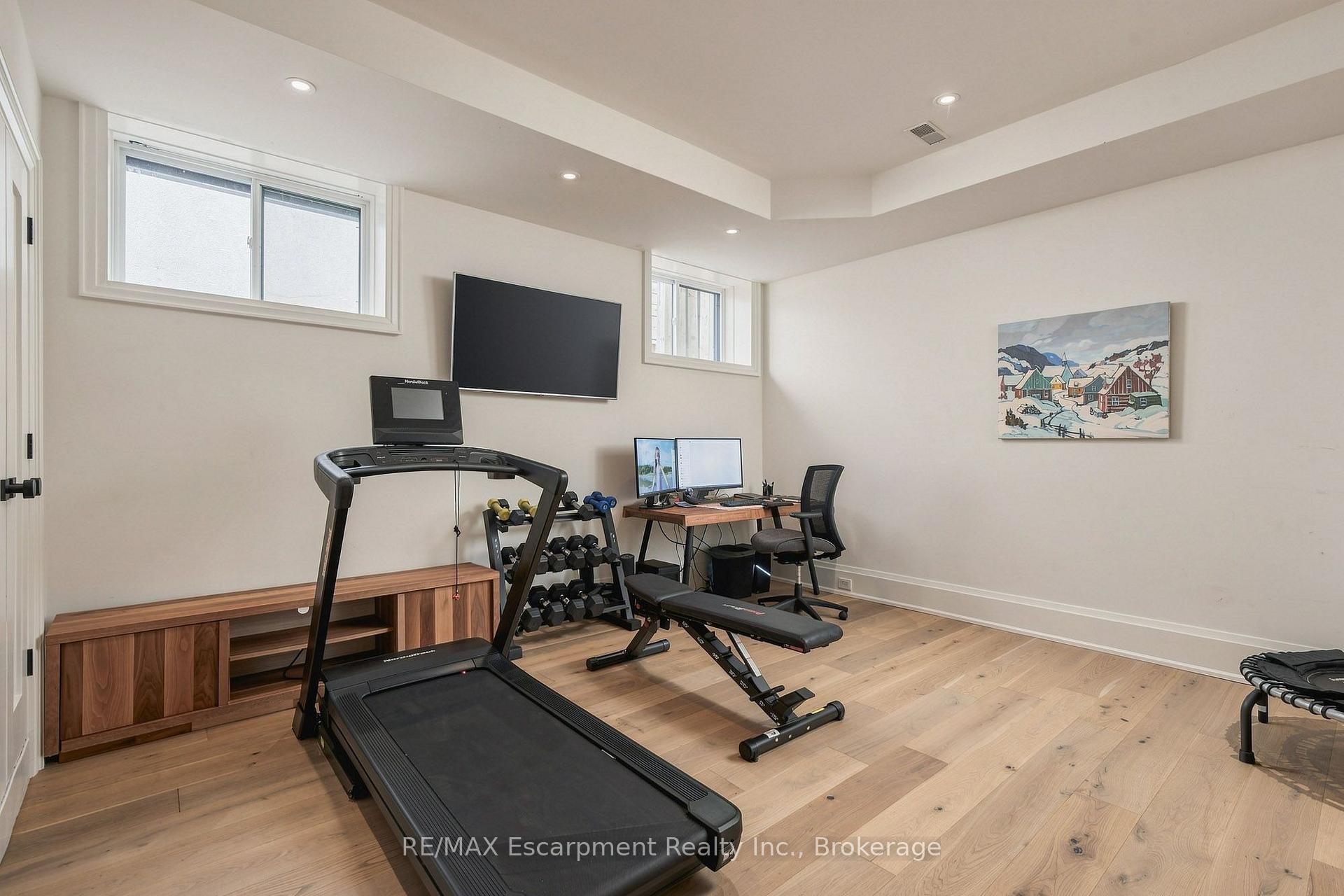 Photo 36 of 44 Thirteenth Street, Etobicoke, New Toronto — HOMEH