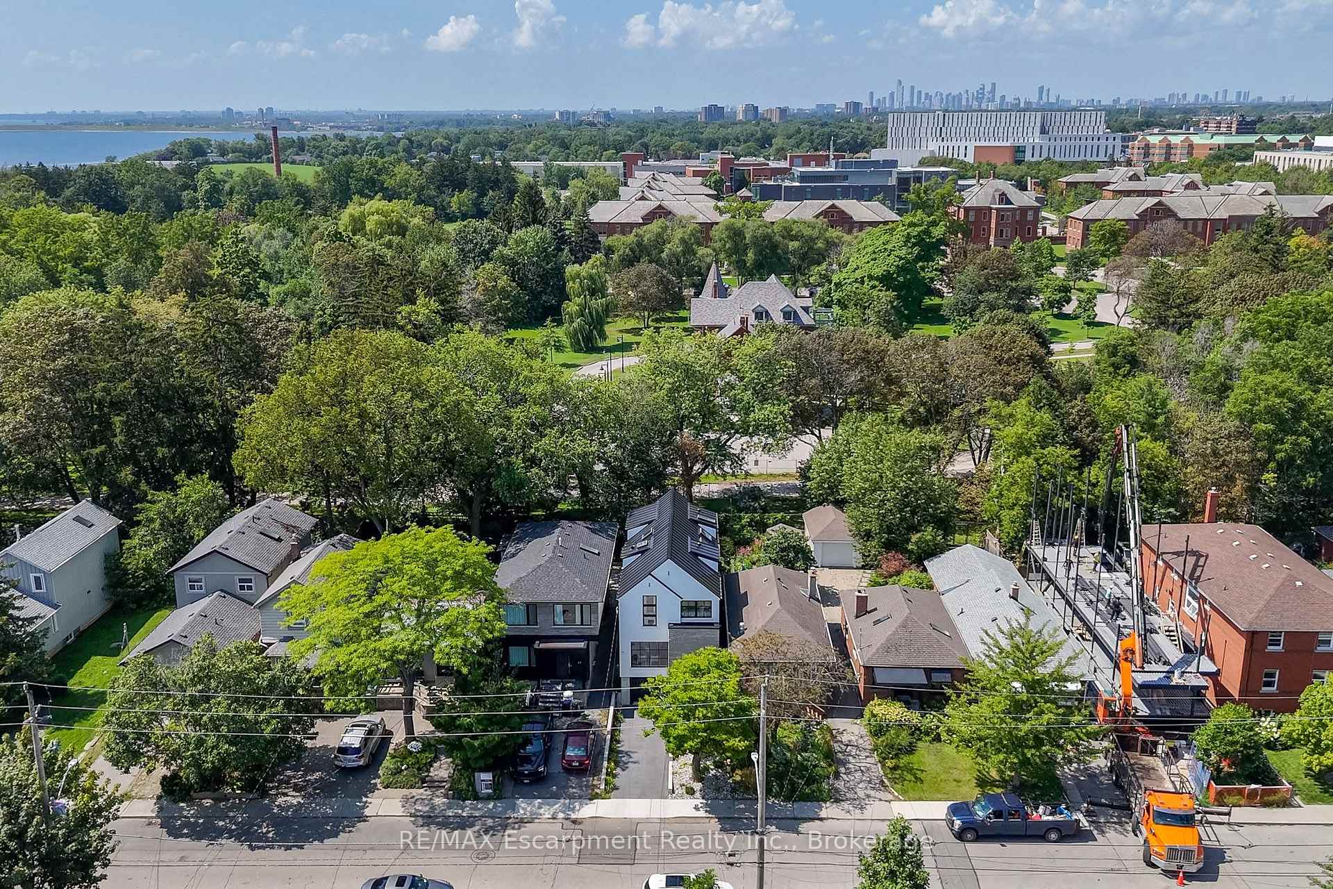 Photo 41 of 44 Thirteenth Street, Etobicoke, New Toronto — HOMEH