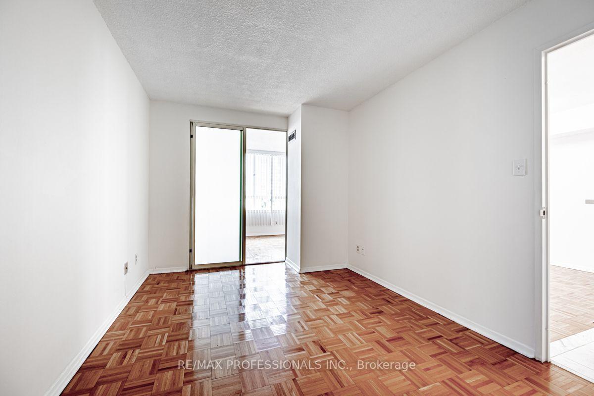 Photo 10 of Unit 502, 633 Bay Street, Toronto, Bay Street Corridor — HOMEH