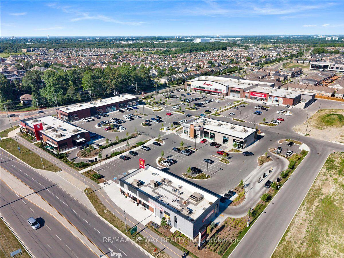 Photo 5 of 2 Georgina Street, Kitchener, Pioneer Park/Doon/Wyldwoods — HOMEH