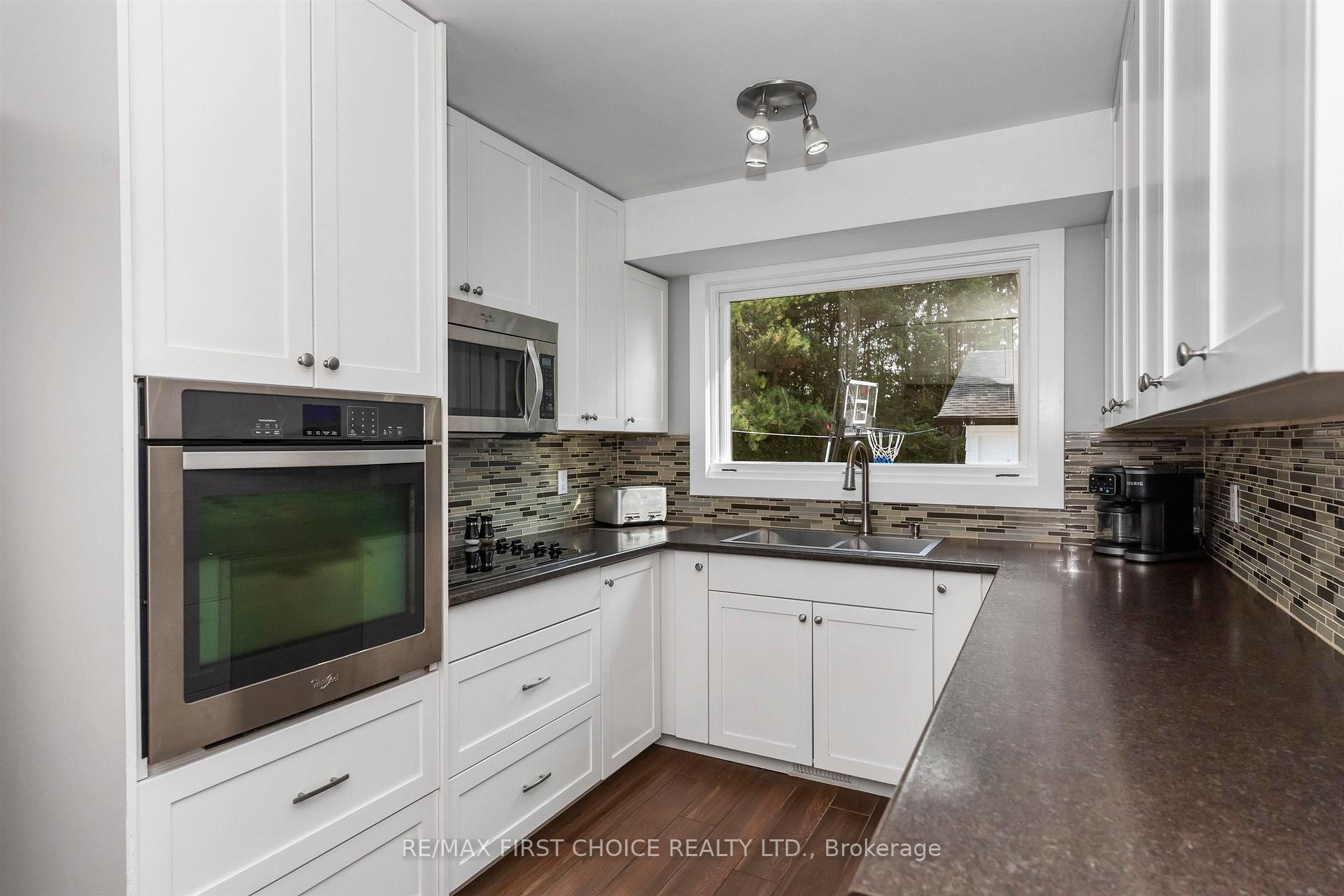 Photo 4 of 556 Laurentian Drive, Thunder Bay, Northwood Park — HOMEH
