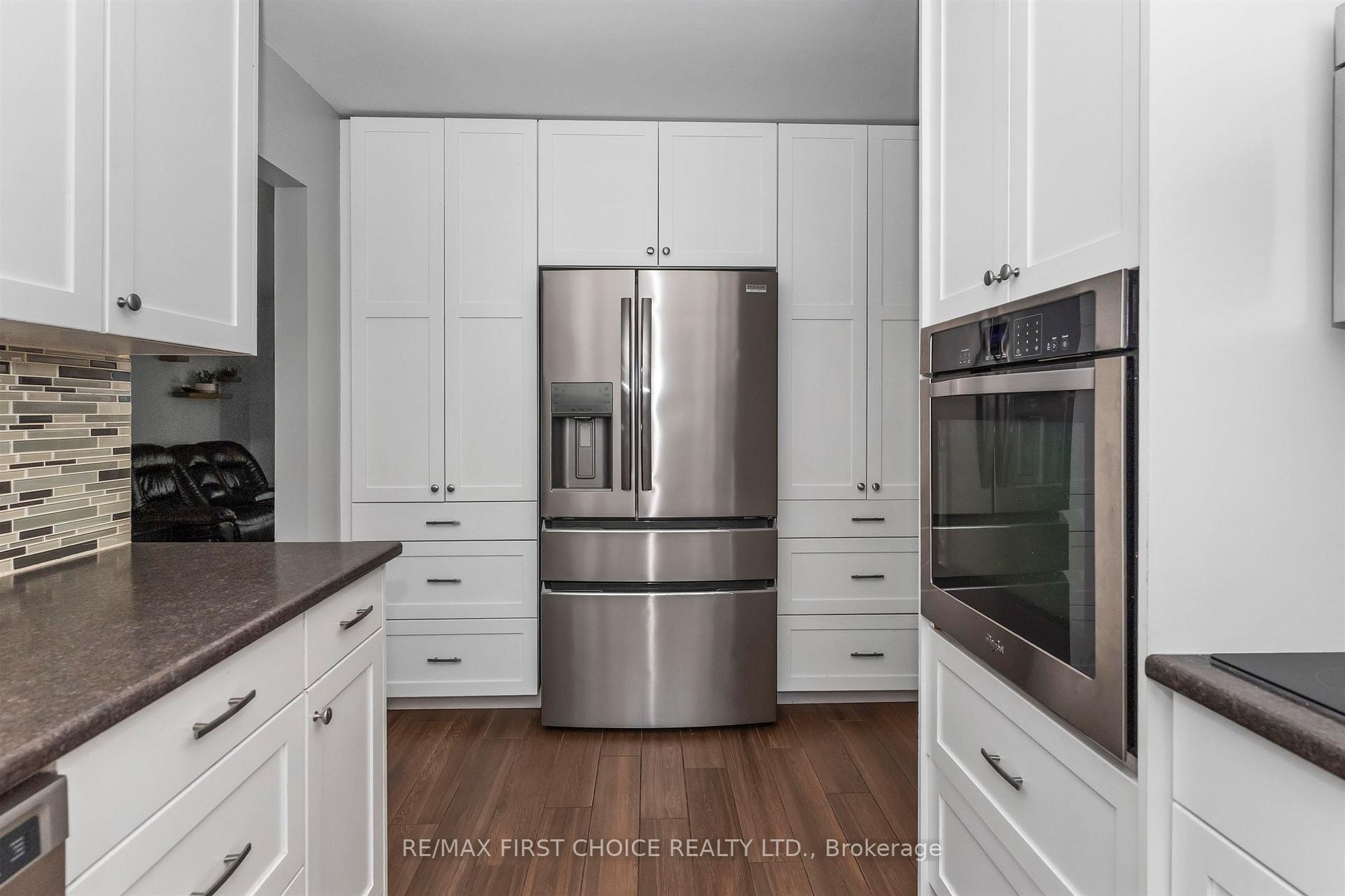Photo 6 of 556 Laurentian Drive, Thunder Bay, Northwood Park — HOMEH